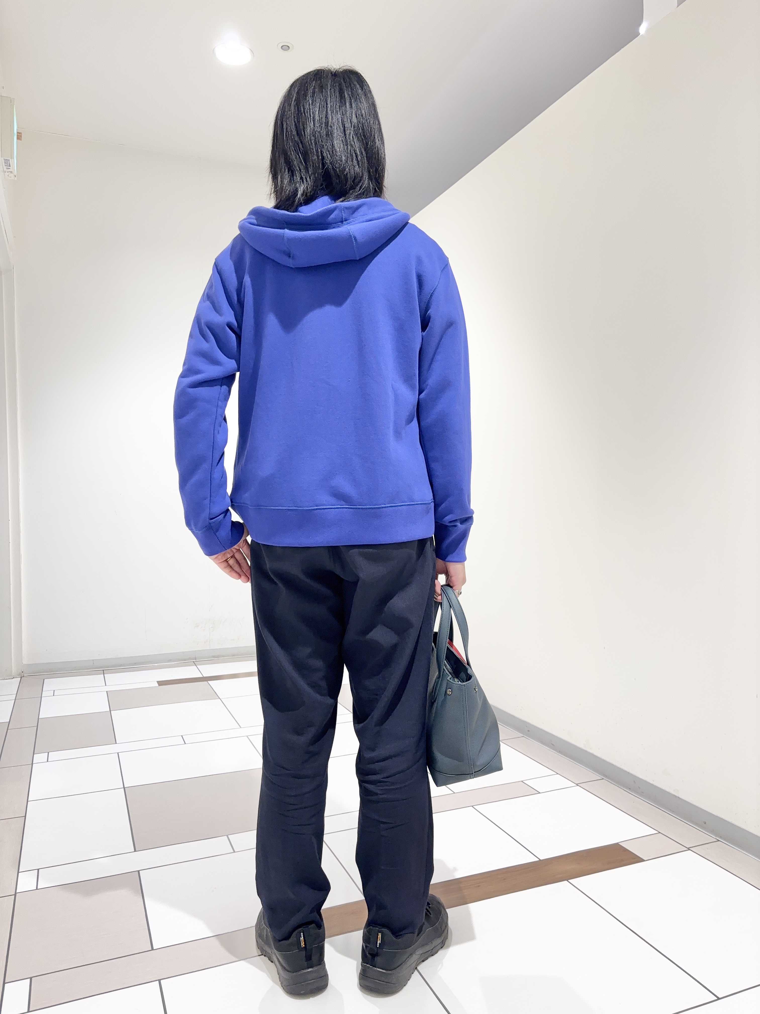 及川さんの「TAKEO KIKUCHI｜【BOWLER HAT LABEL】ジップアップ スウェットパーカー」を使ったコーディネート
