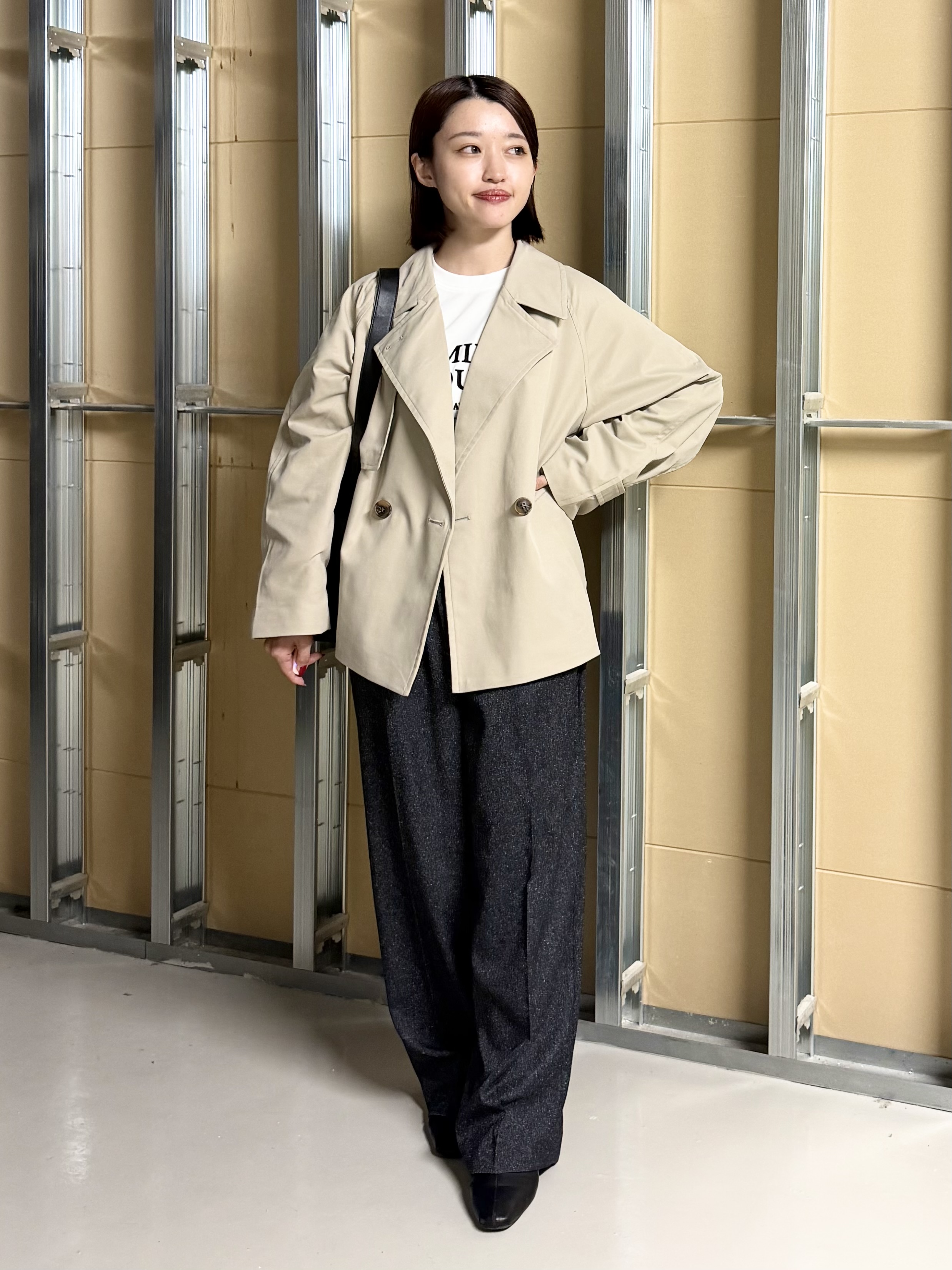 sahoさんの「THE SHOP TK｜羽織るだけでこなれ見え ショートトレンチコート」を使ったコーディネート