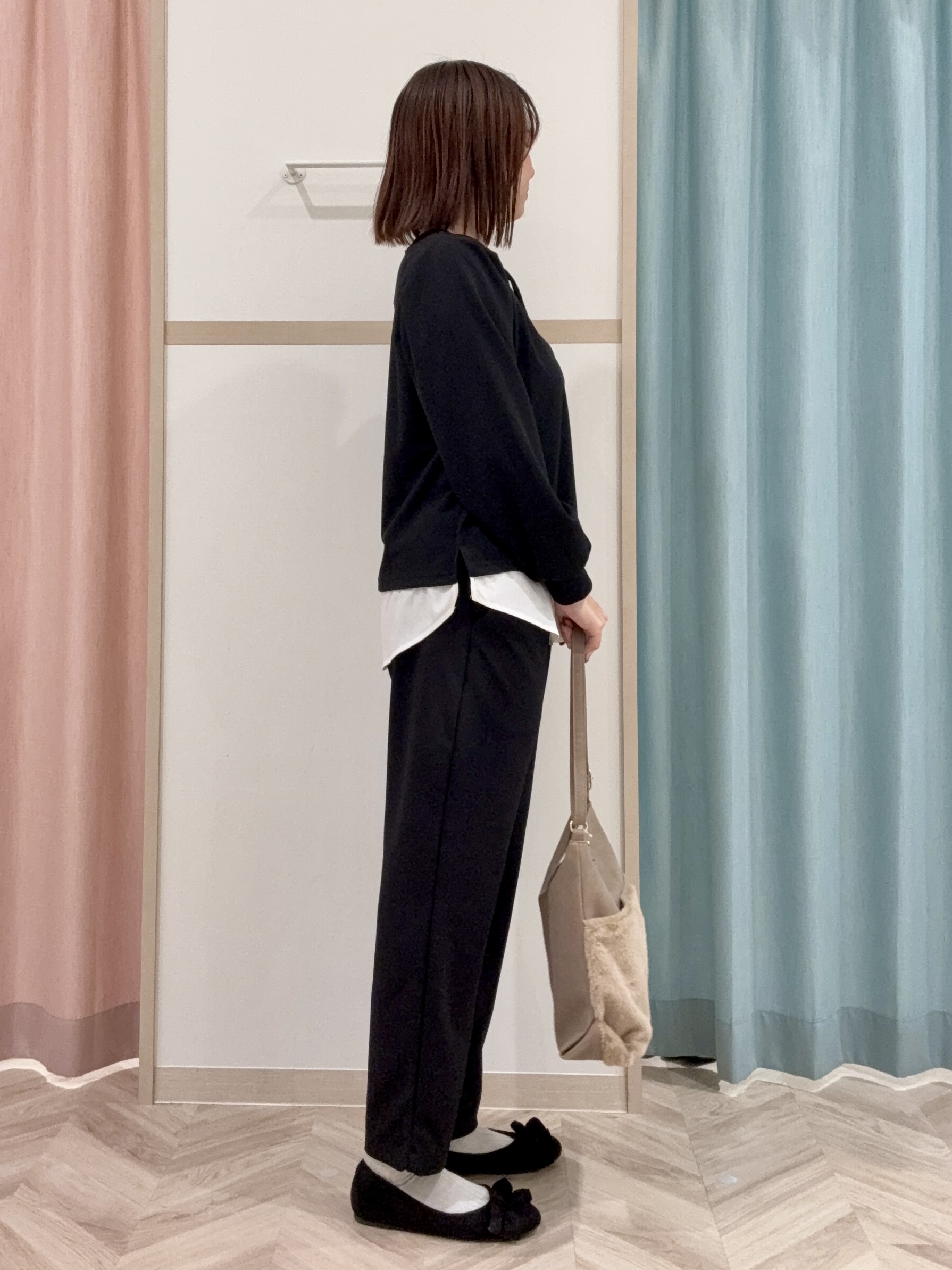kさんの「SHOO･LA･RUE｜【S-LL/洗濯機可】1枚で完成 アクセいらずのレイヤード風ブラウス」を使ったコーディネート
