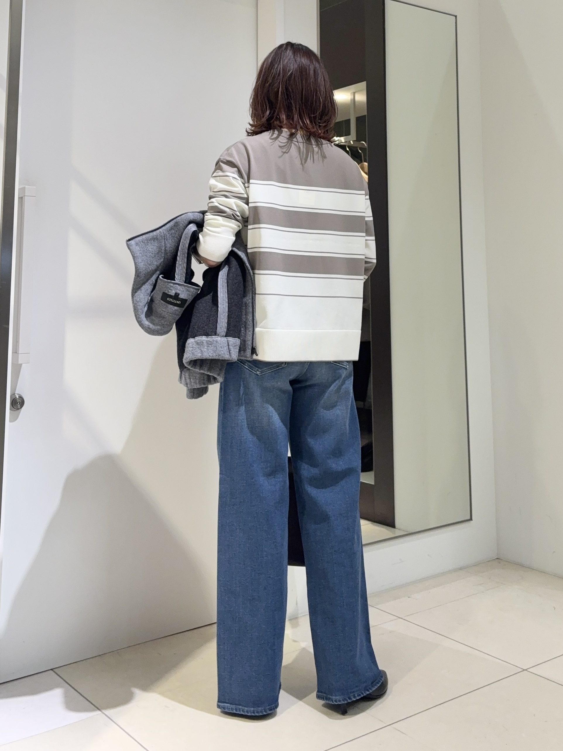 tomoさんの「UNTITLED｜【軽アウター/きれいめスポーティ】スタンドカラージップコート」を使ったコーディネート