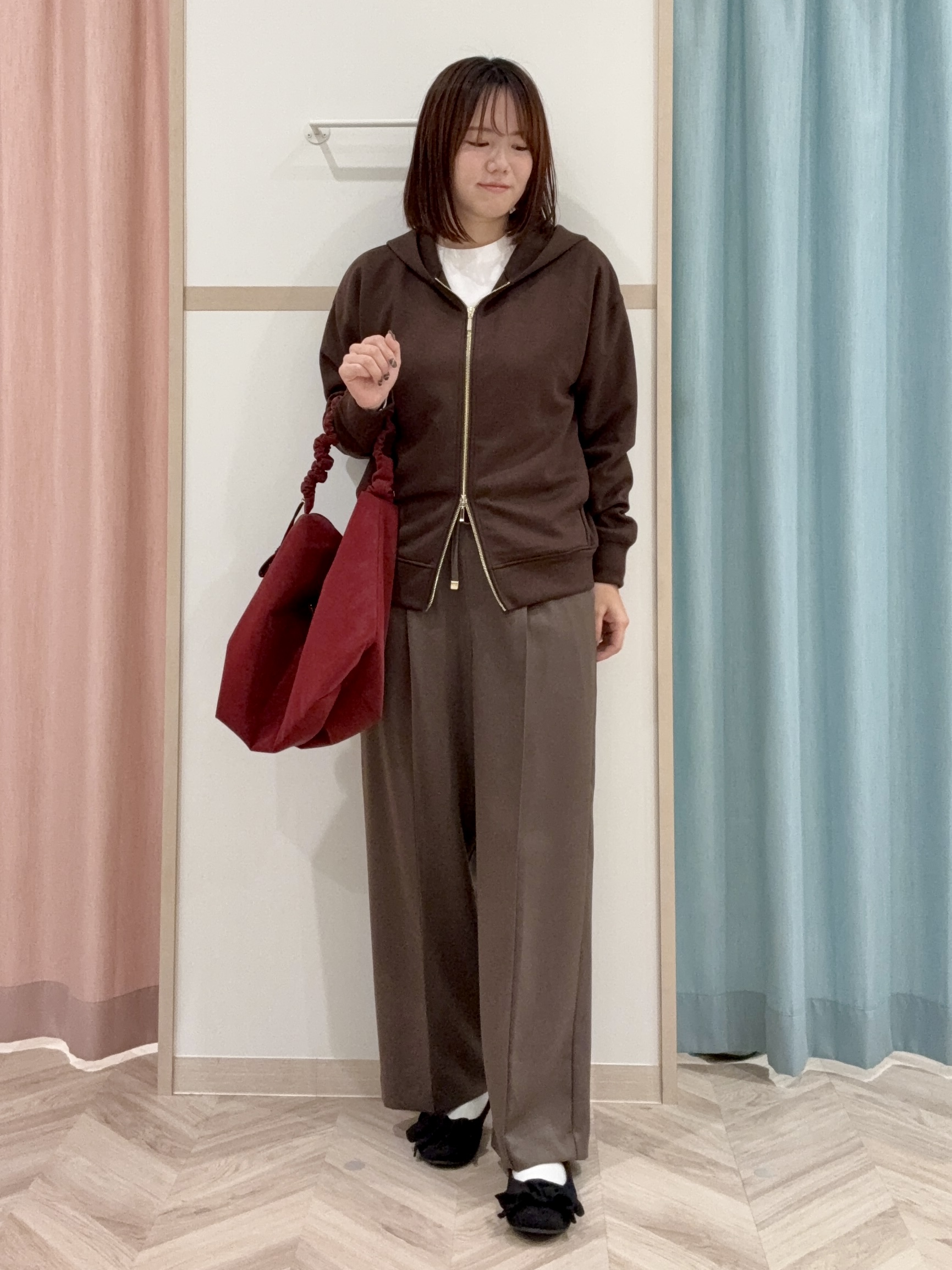 kさんの「SHOO･LA･RUE｜【セットアップ可/洗濯後しわになりにくい】ウールフィール ダブルジャケット」を使ったコーディネート