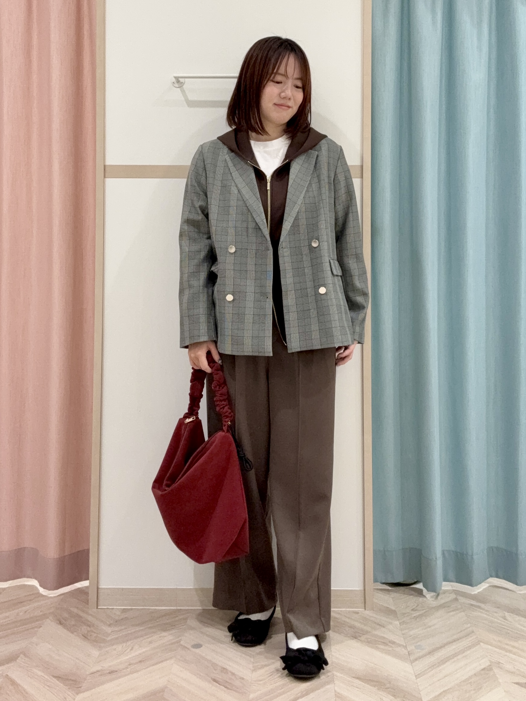 kさんの「SHOO･LA･RUE｜【セットアップ可/洗濯後しわになりにくい】ウールフィール ダブルジャケット」を使ったコーディネート