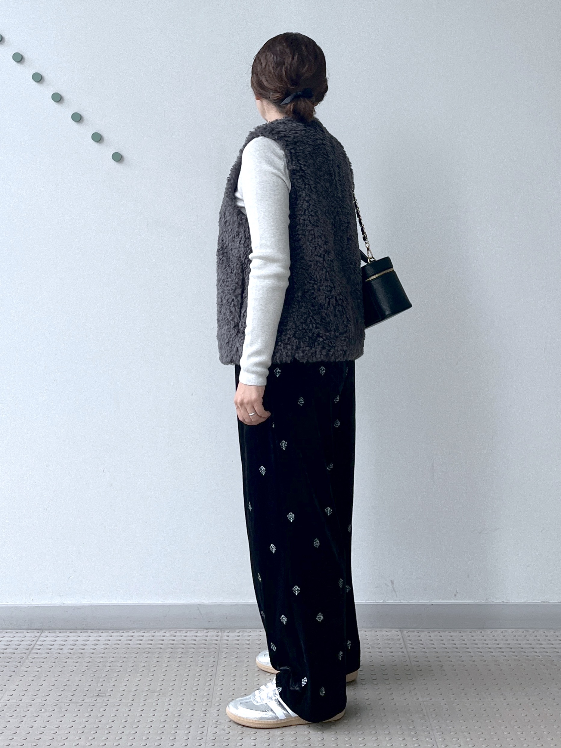 Soeさんの「DRESSTERIOR｜エコファージレ」を使ったコーディネート