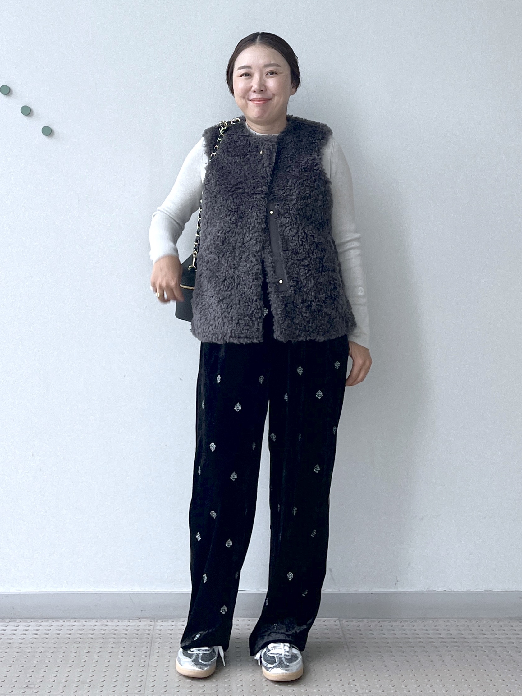 Soeさんの「DRESSTERIOR｜エコファージレ」を使ったコーディネート