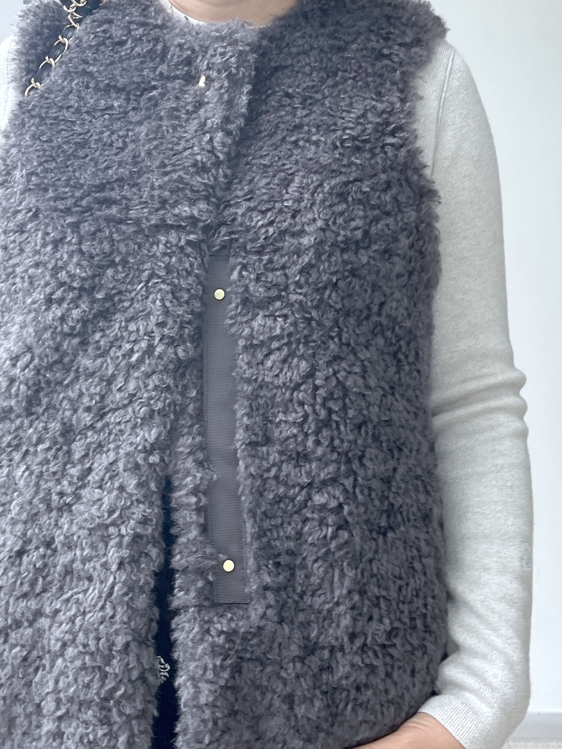 Soeさんの「DRESSTERIOR｜エコファージレ」を使ったコーディネート