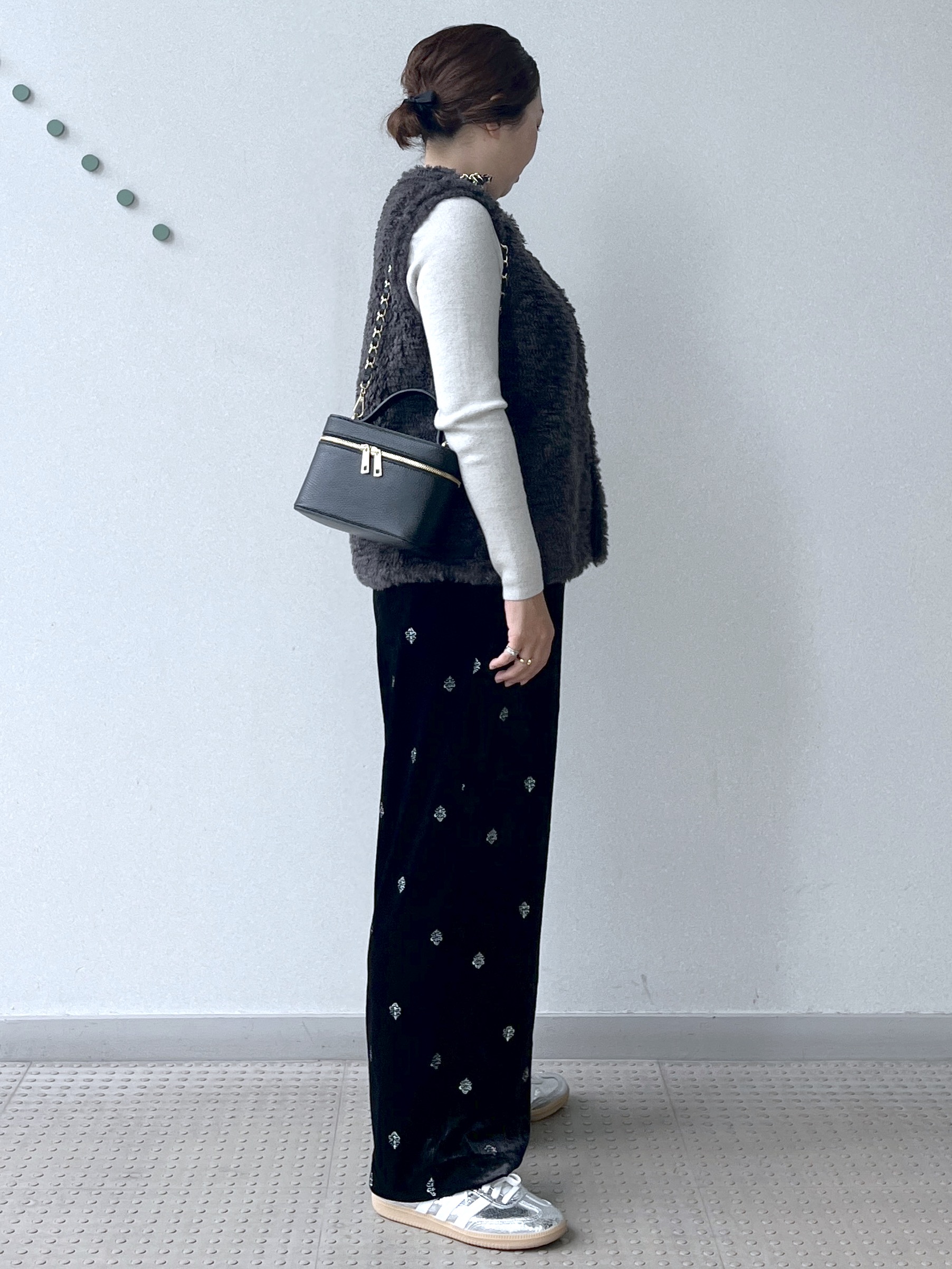 Soeさんの「DRESSTERIOR｜エコファージレ」を使ったコーディネート