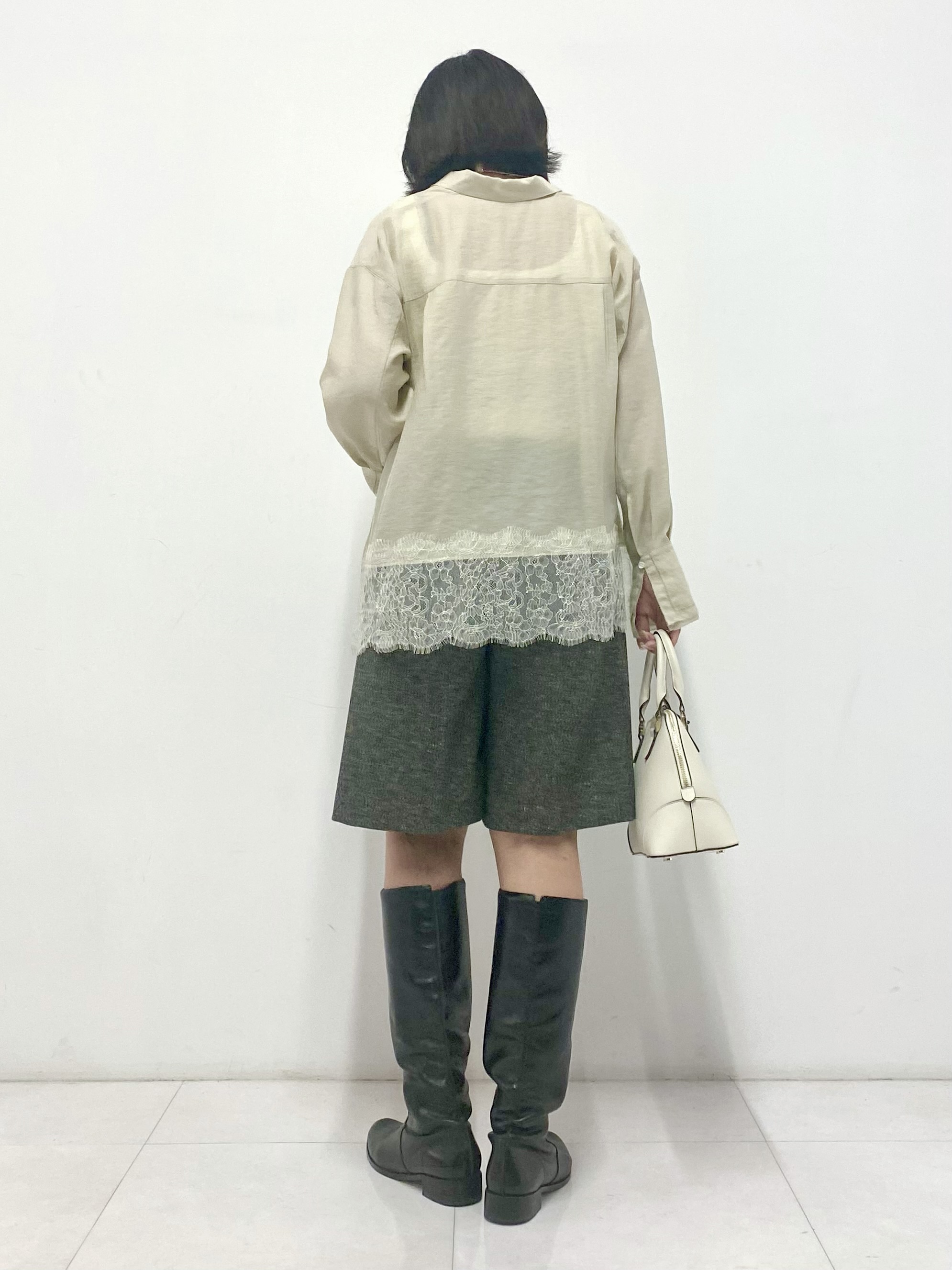 Sawaguchiさんの「DRESSTERIOR｜ヴィンテージライク レーストリムシャツ」を使ったコーディネート