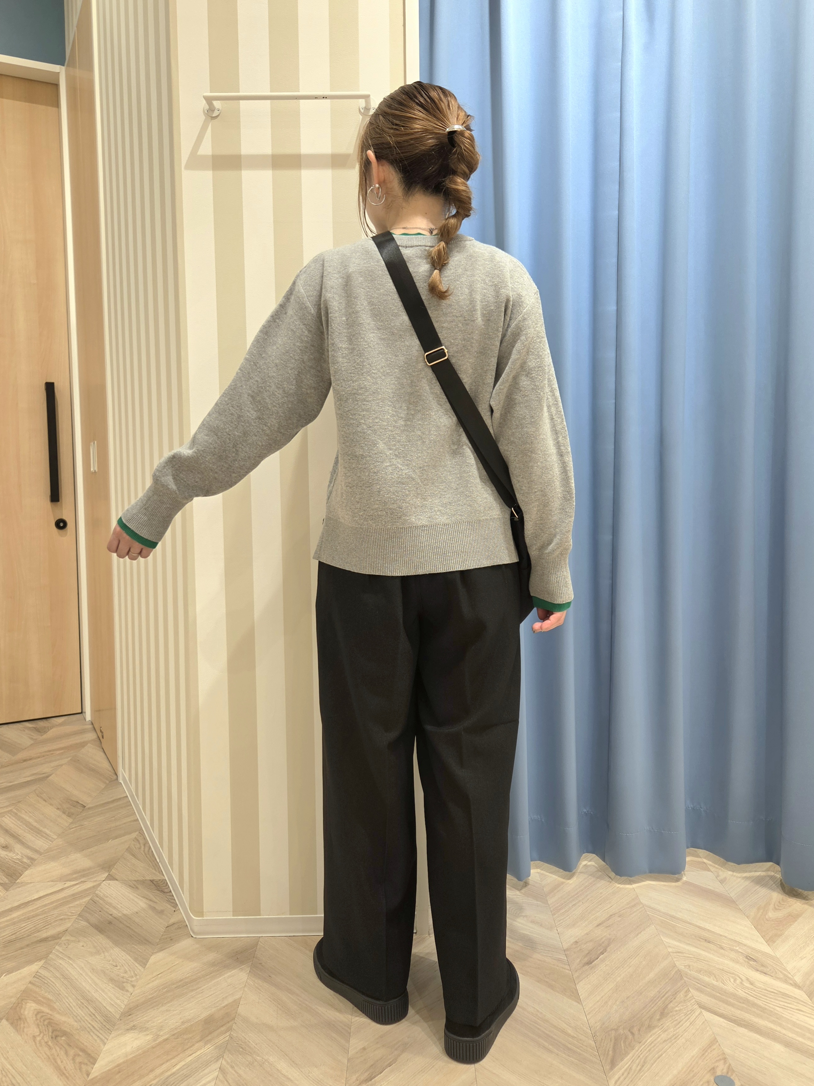 Ikumiさんの「SHOO･LA･RUE｜【洗濯機可/S-LL】配色がアクセントに。スウェットライクニット」を使ったコーディネート