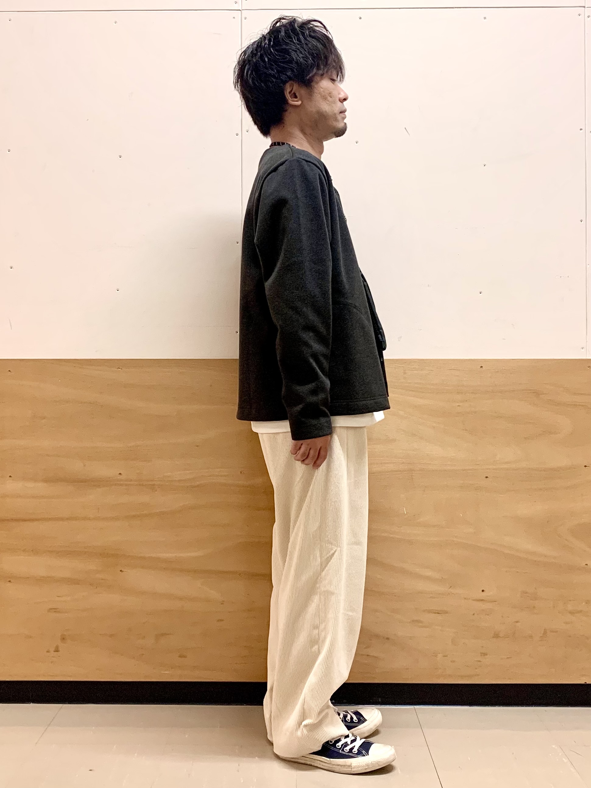MATUさんの「THE SHOP TK｜【洗濯機OK】ラウンドカットカーディガン」を使ったコーディネート