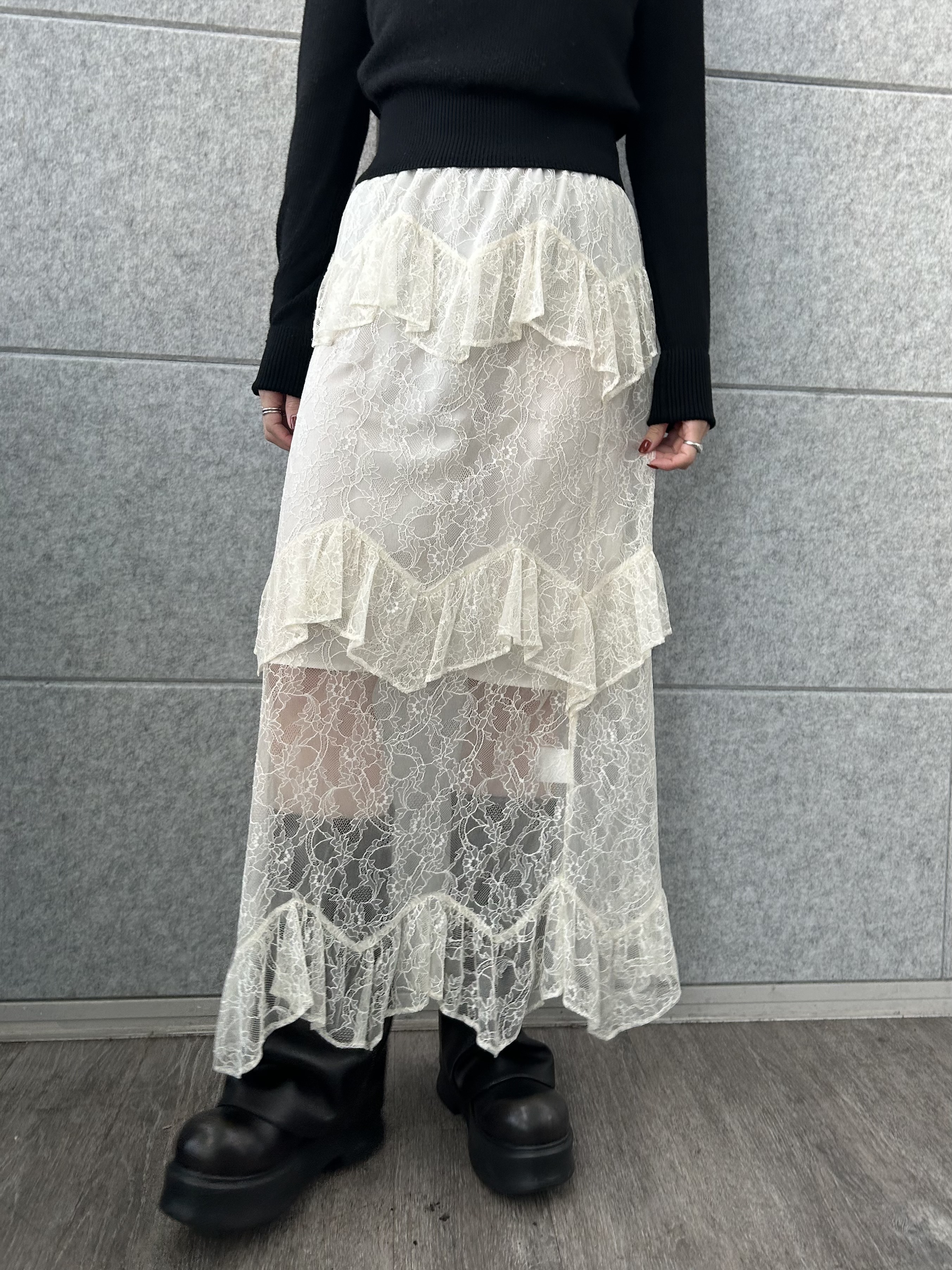 honoka Aさんの「CODE A｜layered veil lace skirt」を使ったコーディネート