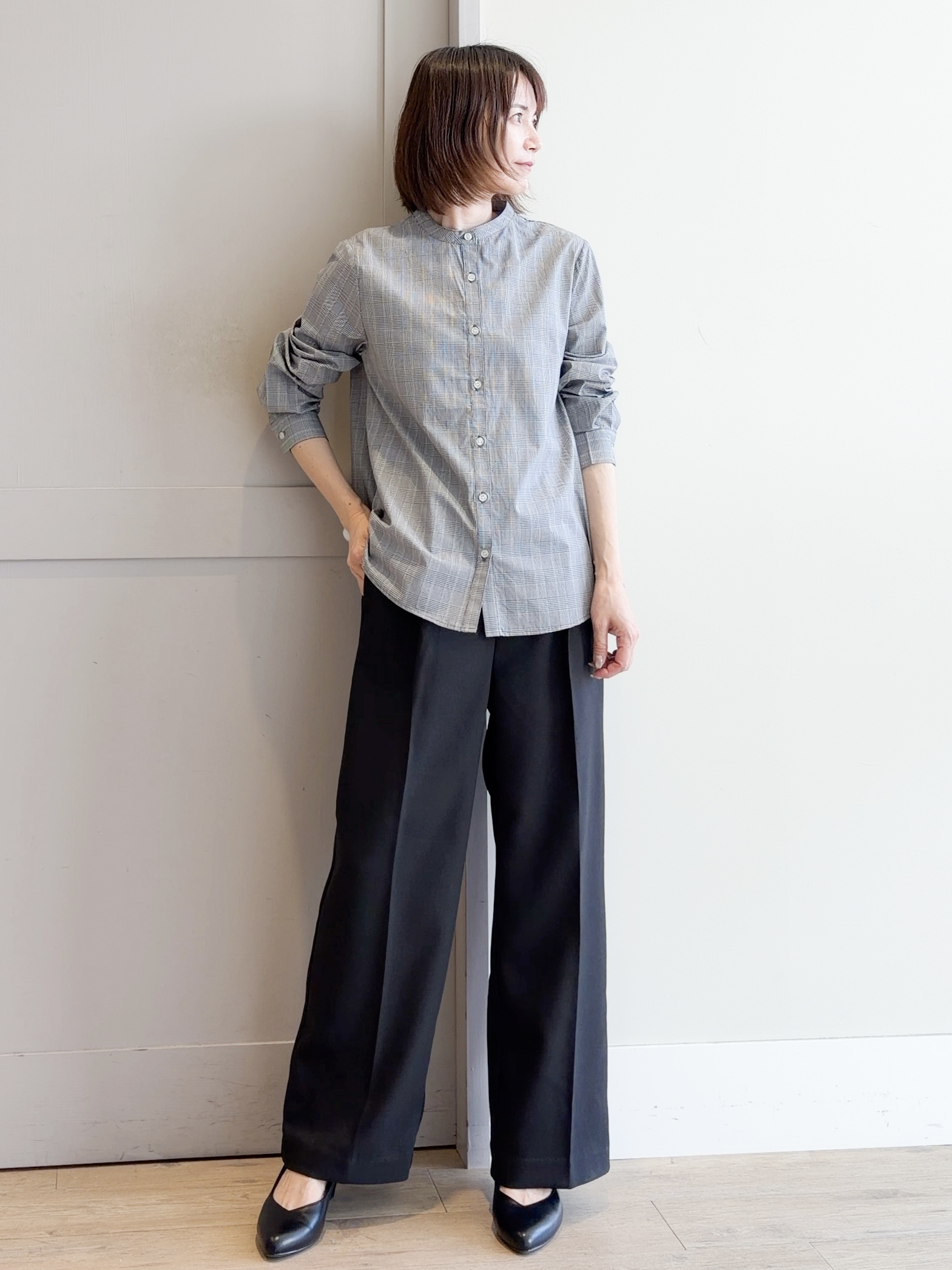 yamakoさんの「grove｜【2点セット/時短・着回し】着るだけでコーデが完成 ニットベスト&times;シャツ」を使ったコーディネート