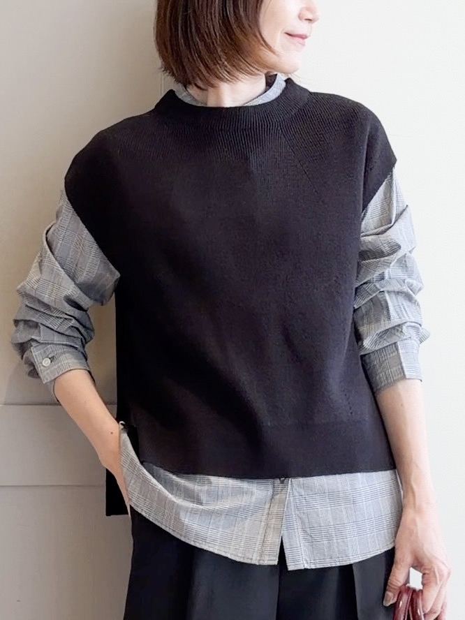 yamakoさんの「grove｜【2点セット/時短・着回し】着るだけでコーデが完成 ニットベスト&times;シャツ」を使ったコーディネート