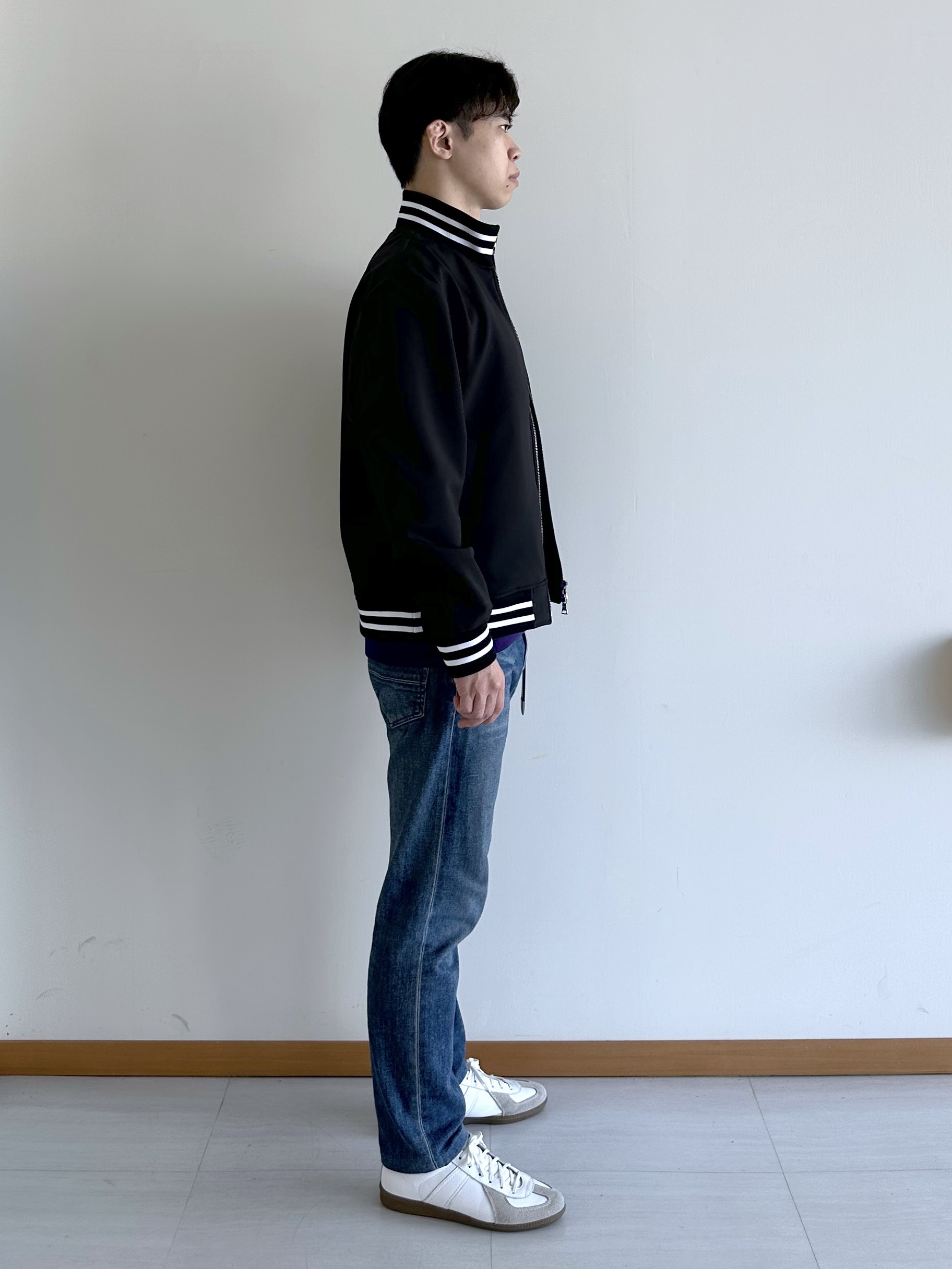 イッシーさんの「TAKEO KIKUCHI｜【BOWLER HAT LABEL】ダウンファブリック トラックジャケット」を使ったコーディネート