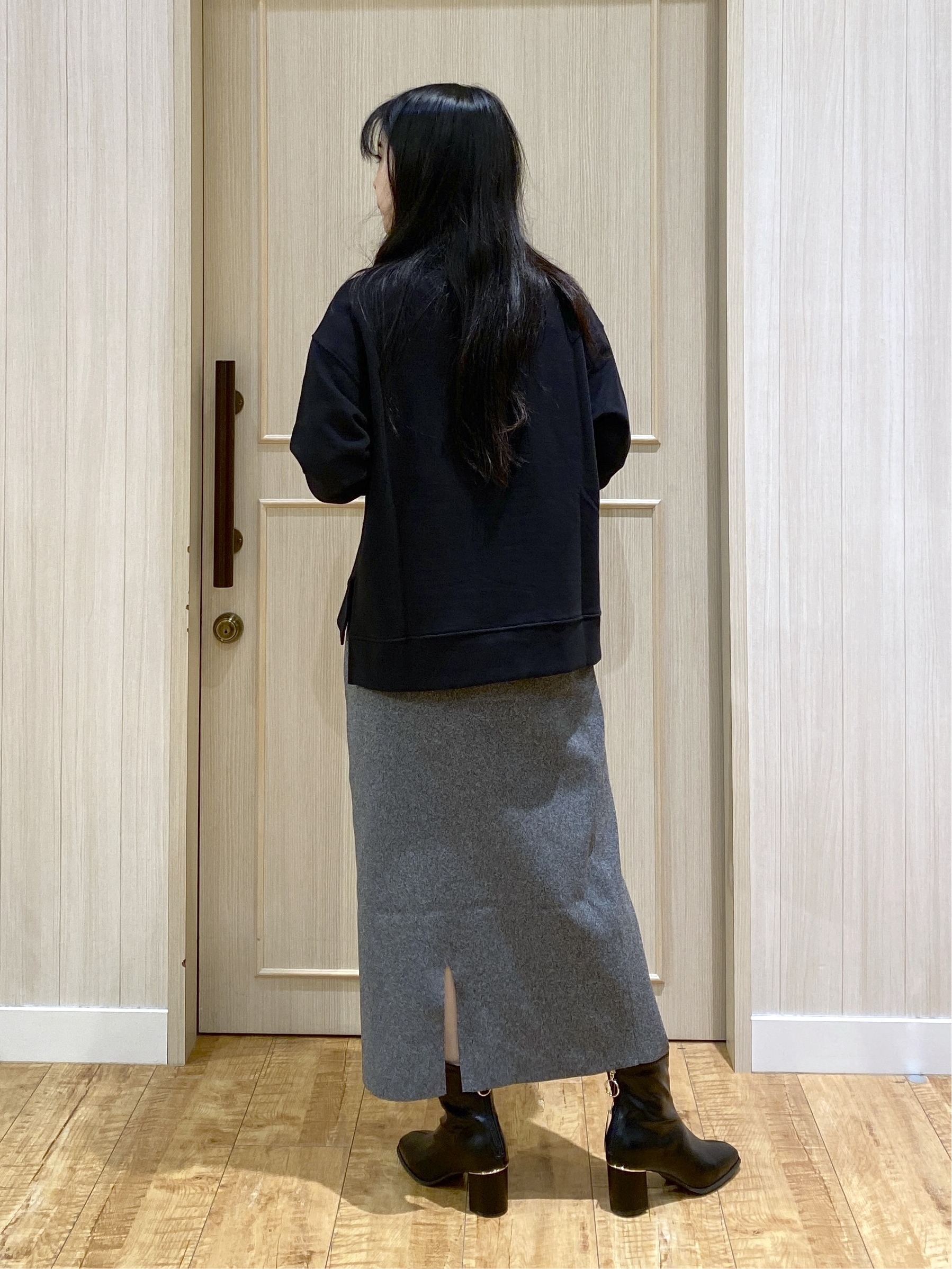 ERIさんの「SHOO･LA･RUE｜【S-LL/洗濯機可】ゆるっと着られる 裏毛プリントアソートスウェット」を使ったコーディネート