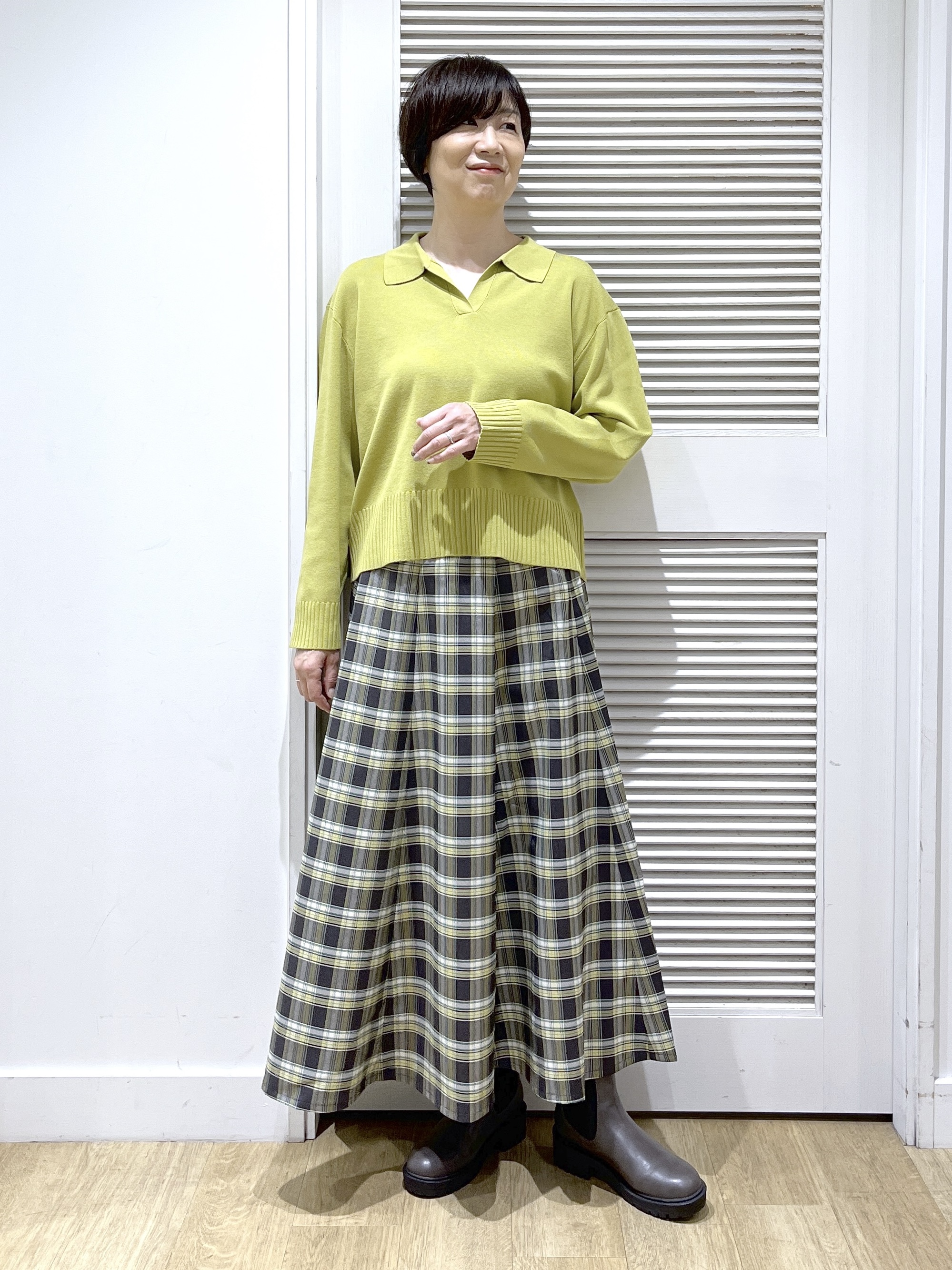 Miyazakiさんの「Dessin｜【洗濯機OK】抜け感スキッパーポロニット」を使ったコーディネート