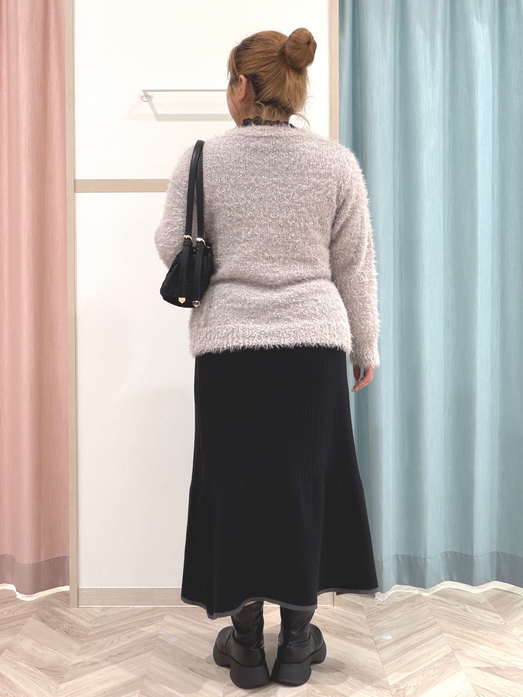 まちゃんなちゃんさんの「SHOO･LA･RUE｜【S-LL/洗濯機可】コーデにプラスするだけで垢抜ける 柄アソートシアーチュールトップス」を使ったコーディネート