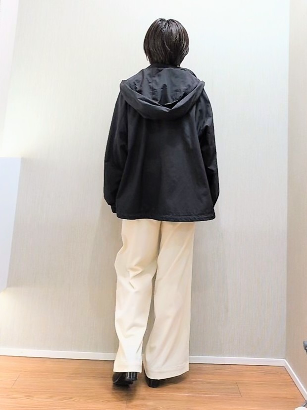 ミズタさんの「UNTITLED｜【撥水/軽アウター/2way】タフタマウンテンパーカー」を使ったコーディネート