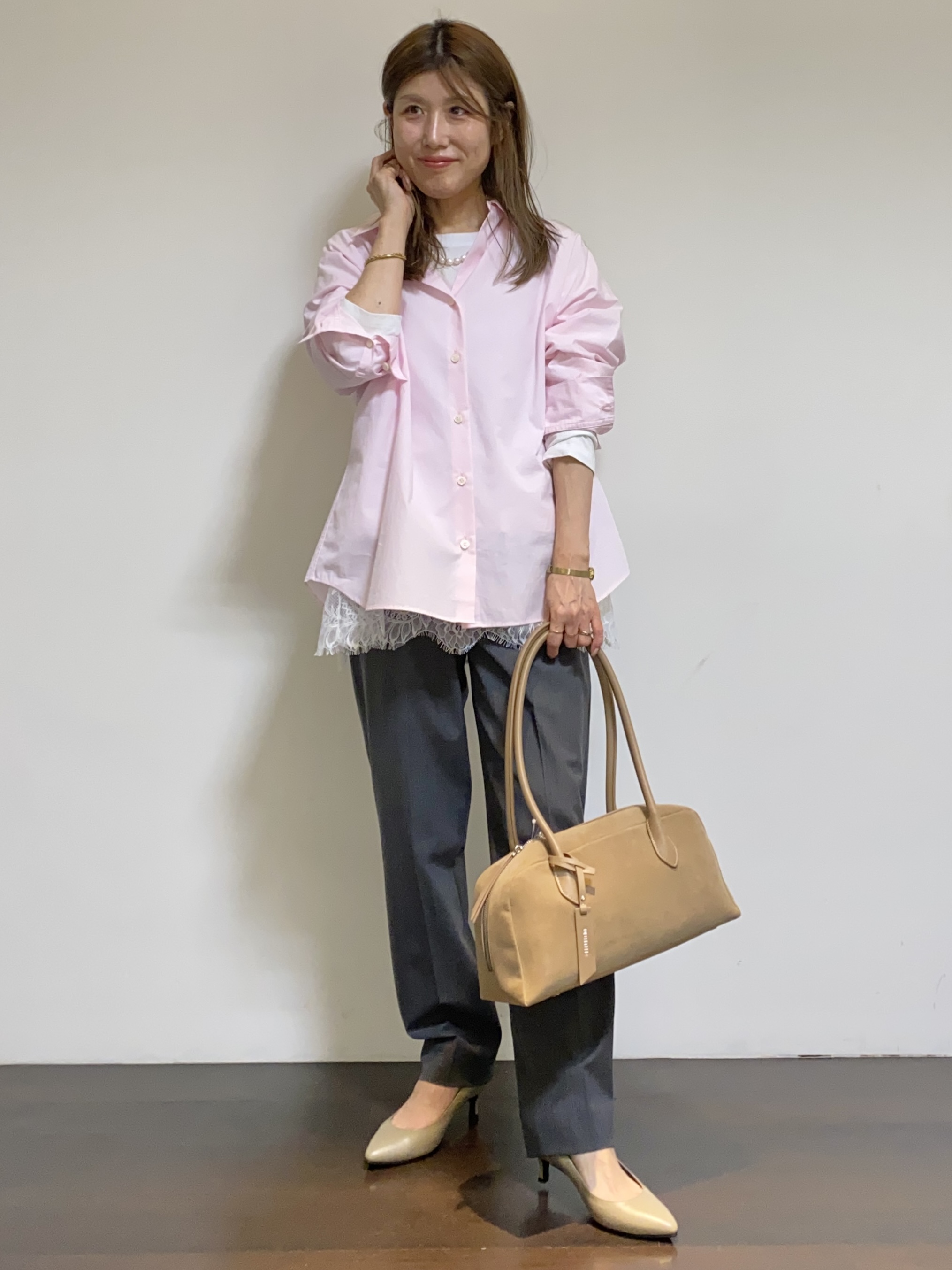 tomoさんの「UNTITLED｜コットンドルマンシャツ」を使ったコーディネート