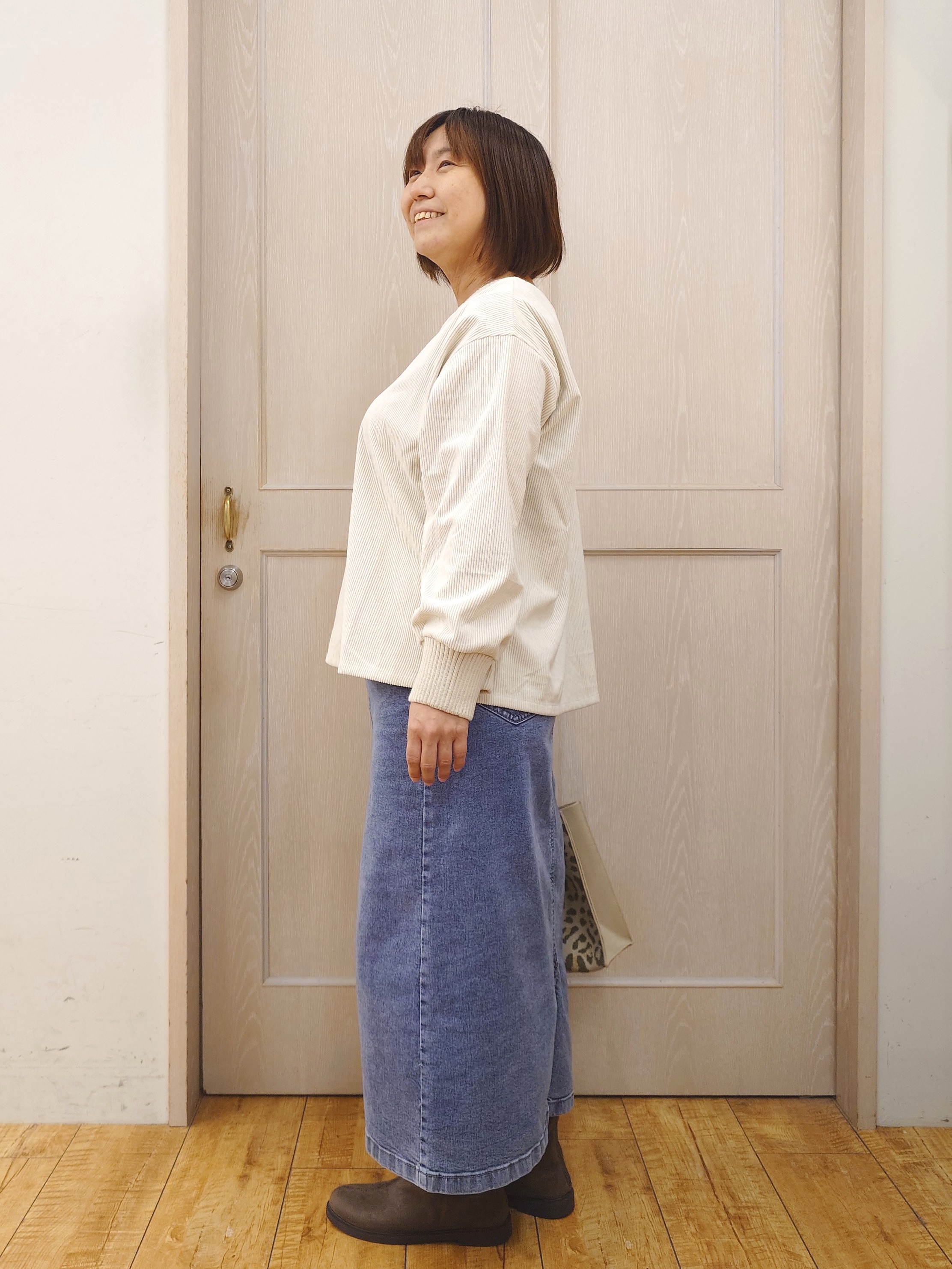 とろろさんの「SHOO･LA･RUE｜【S-LL/洗濯機可/前後2WAY】大人カジュアルにきまる コーデュロイトップス」を使ったコーディネート