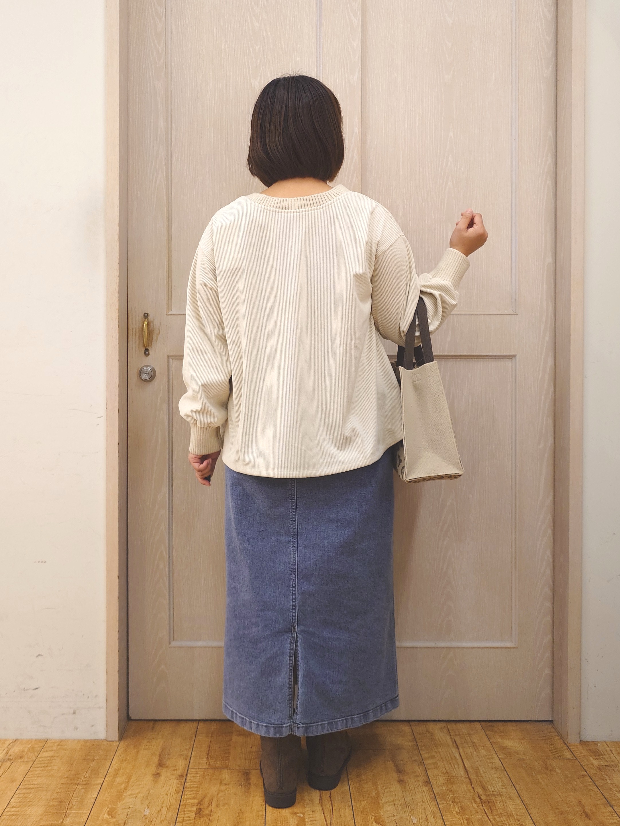 とろろさんの「SHOO･LA･RUE｜【S-LL/洗濯機可/前後2WAY】大人カジュアルにきまる コーデュロイトップス」を使ったコーディネート