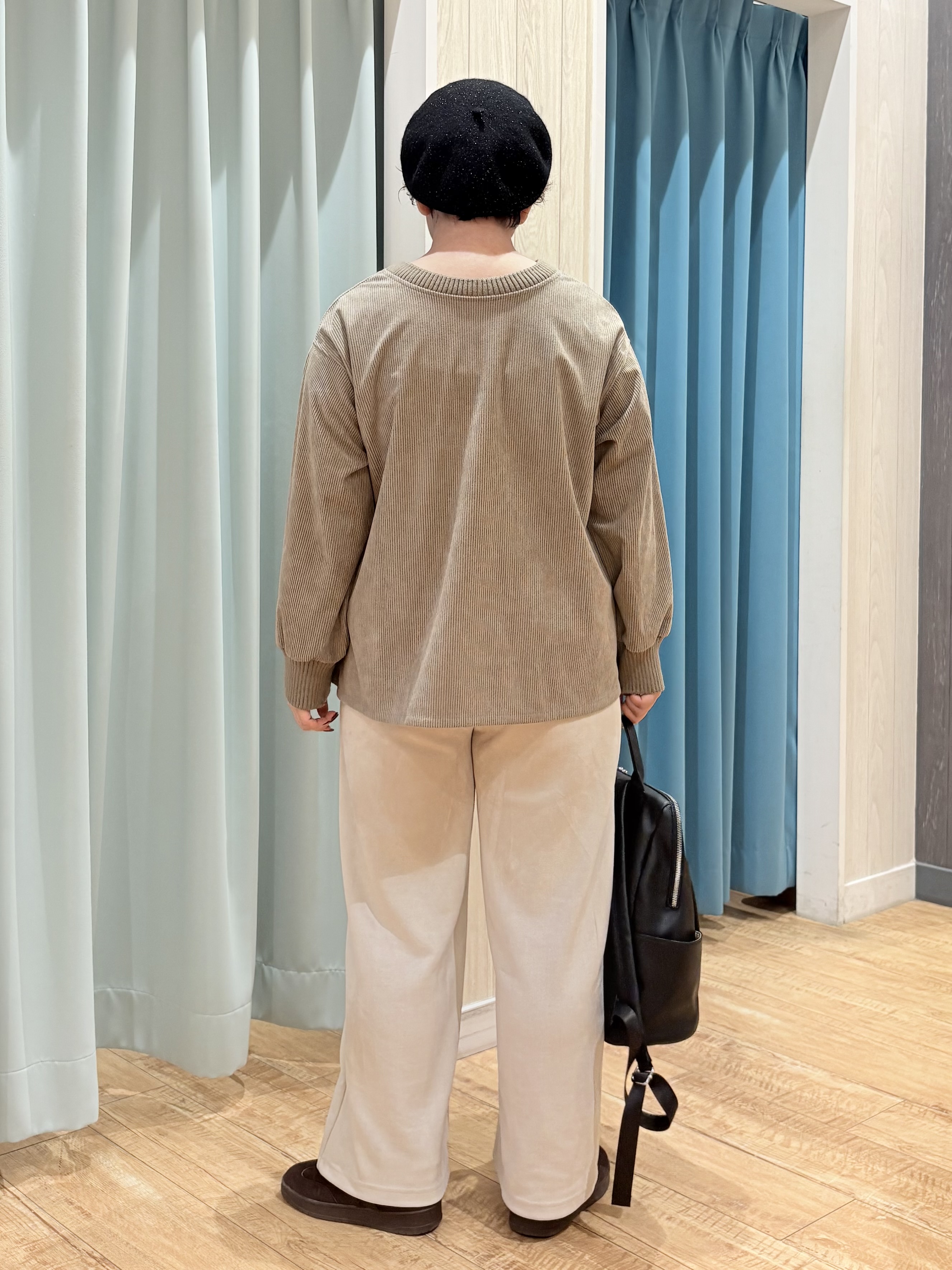 砂糖さんの「SHOO･LA･RUE｜【S-LL/洗濯機可/前後2WAY】大人カジュアルにきまる コーデュロイトップス」を使ったコーディネート