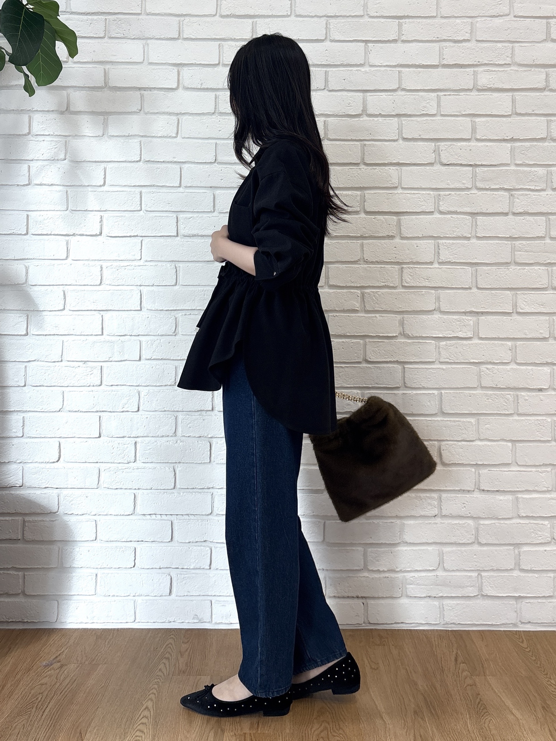 AOIさんの「Couture brooch｜【一枚着でも、羽織ってもOK】起毛ツイルCPOシャツジャケット」を使ったコーディネート