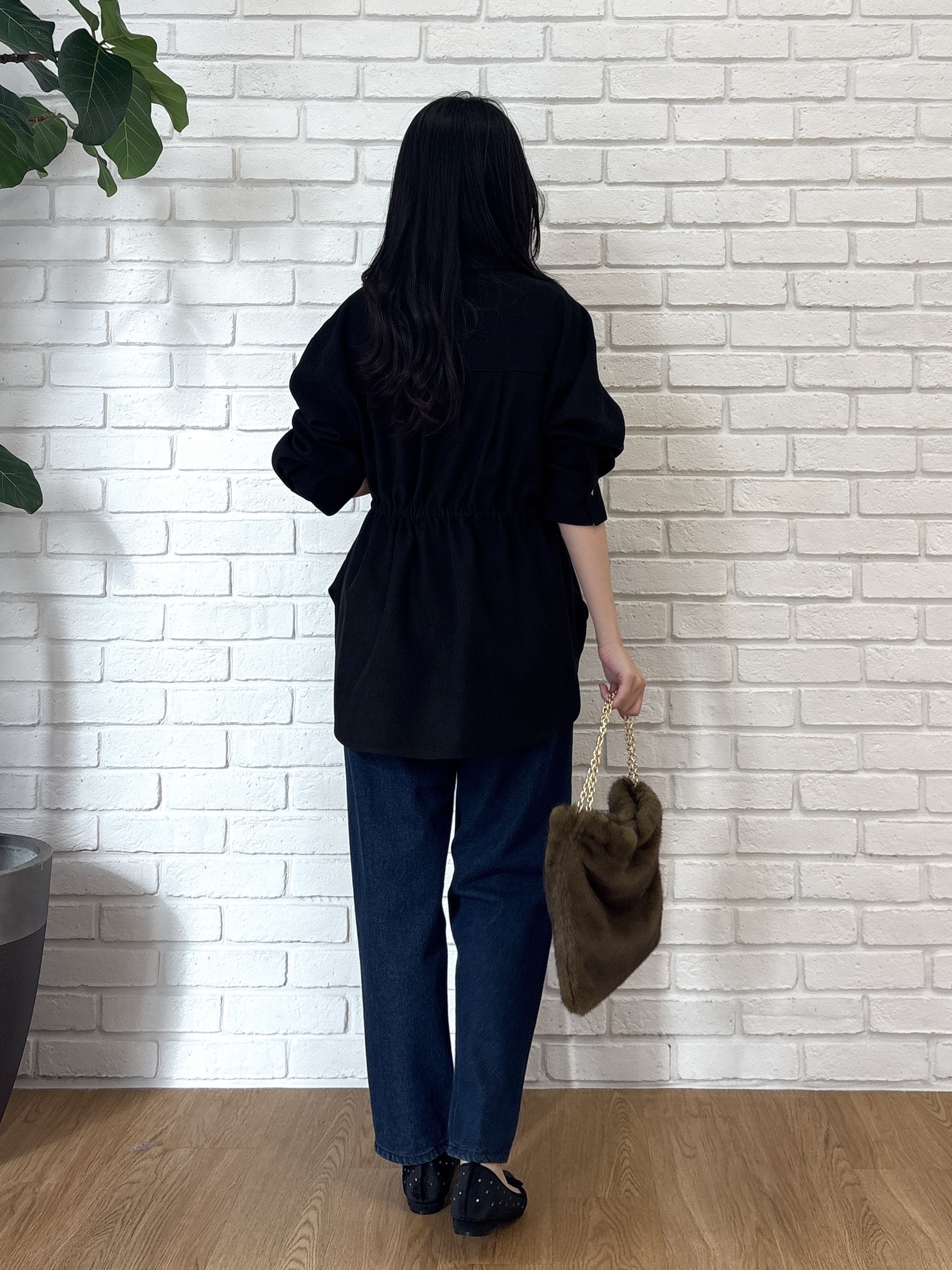AOIさんの「Couture brooch｜【一枚着でも、羽織ってもOK】起毛ツイルCPOシャツジャケット」を使ったコーディネート