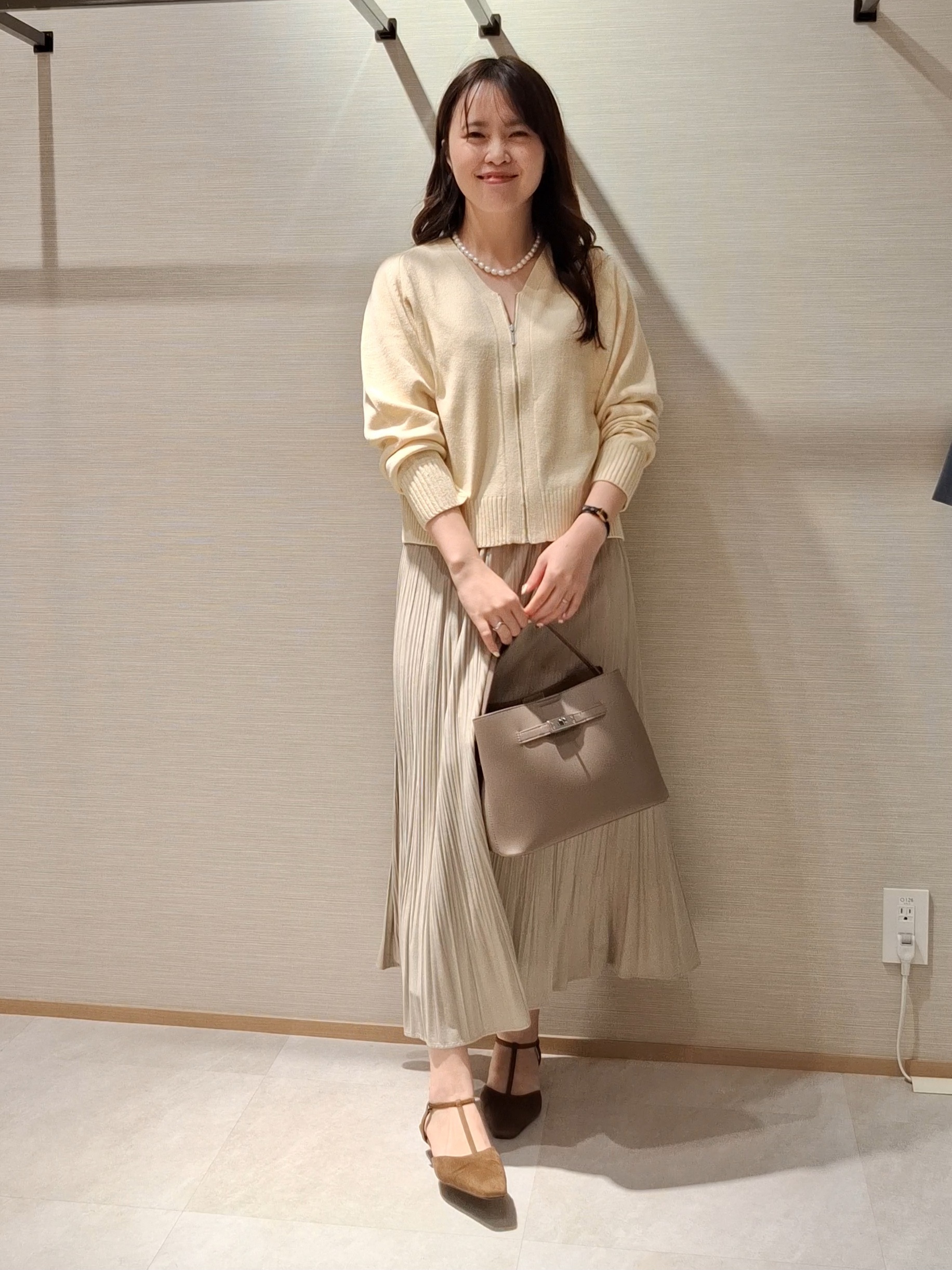 YuKaRiさんの「UNTITLED｜【店頭人気！】杢調ジップカーディガン」を使ったコーディネート