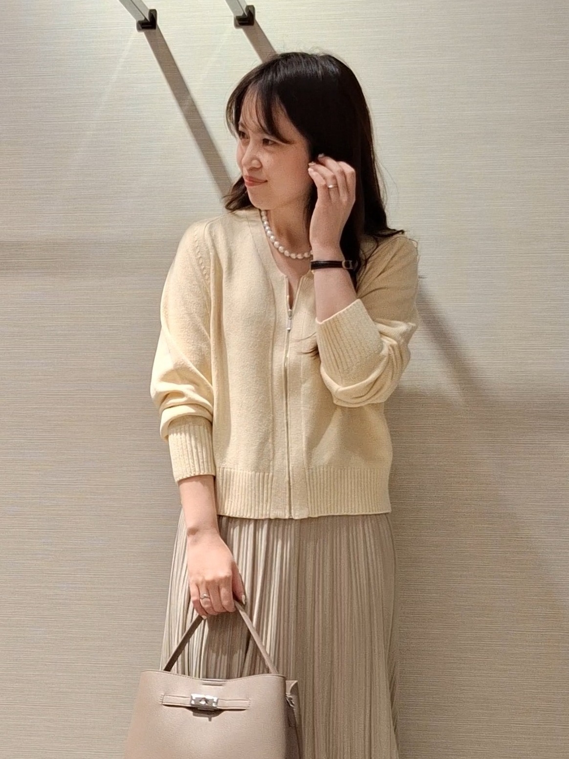 YuKaRiさんの「UNTITLED｜【店頭人気！】杢調ジップカーディガン」を使ったコーディネート