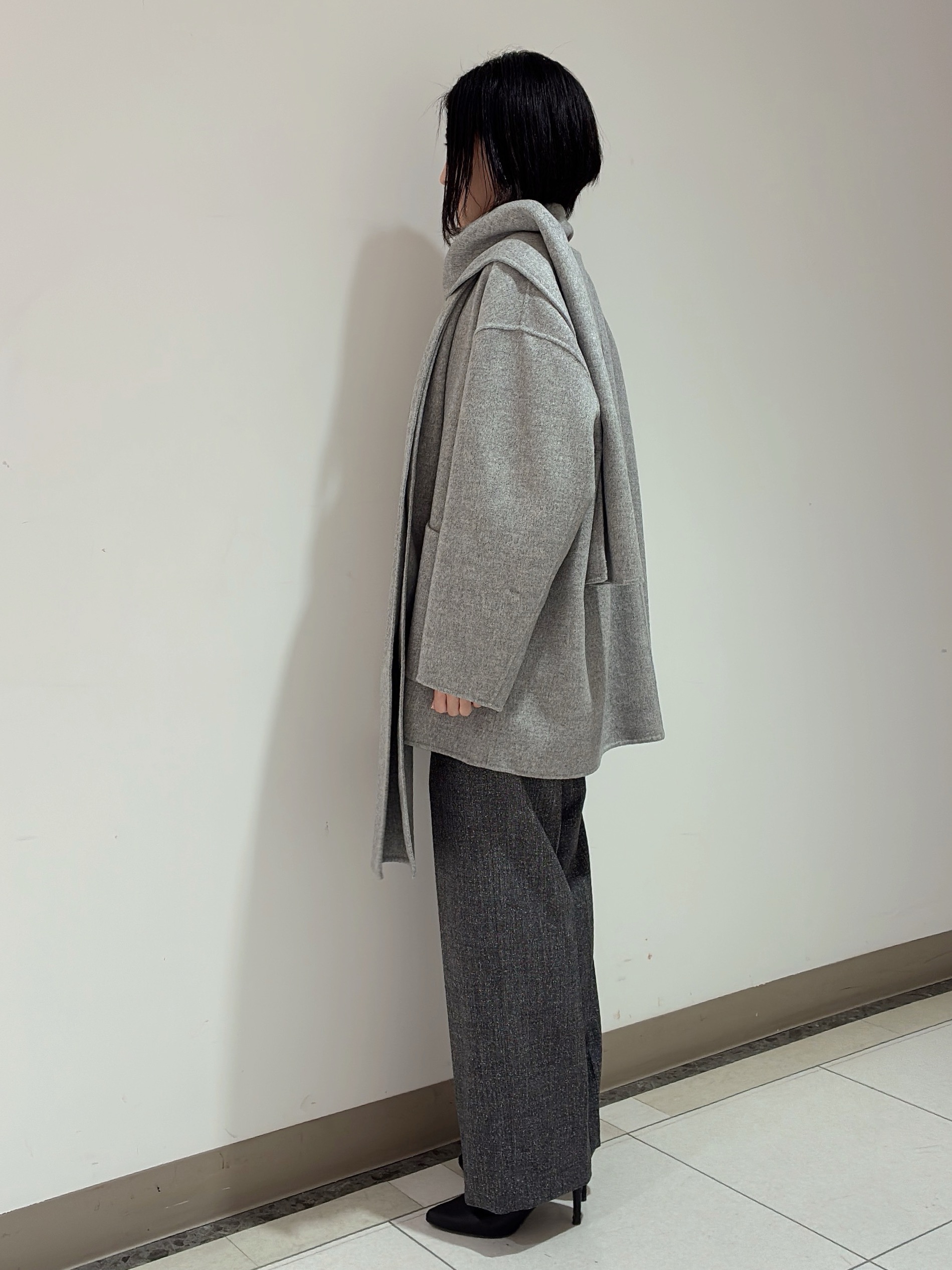 環さんの「UNTITLED｜【マフラー付き/ゆったり】リバーコート」を使ったコーディネート