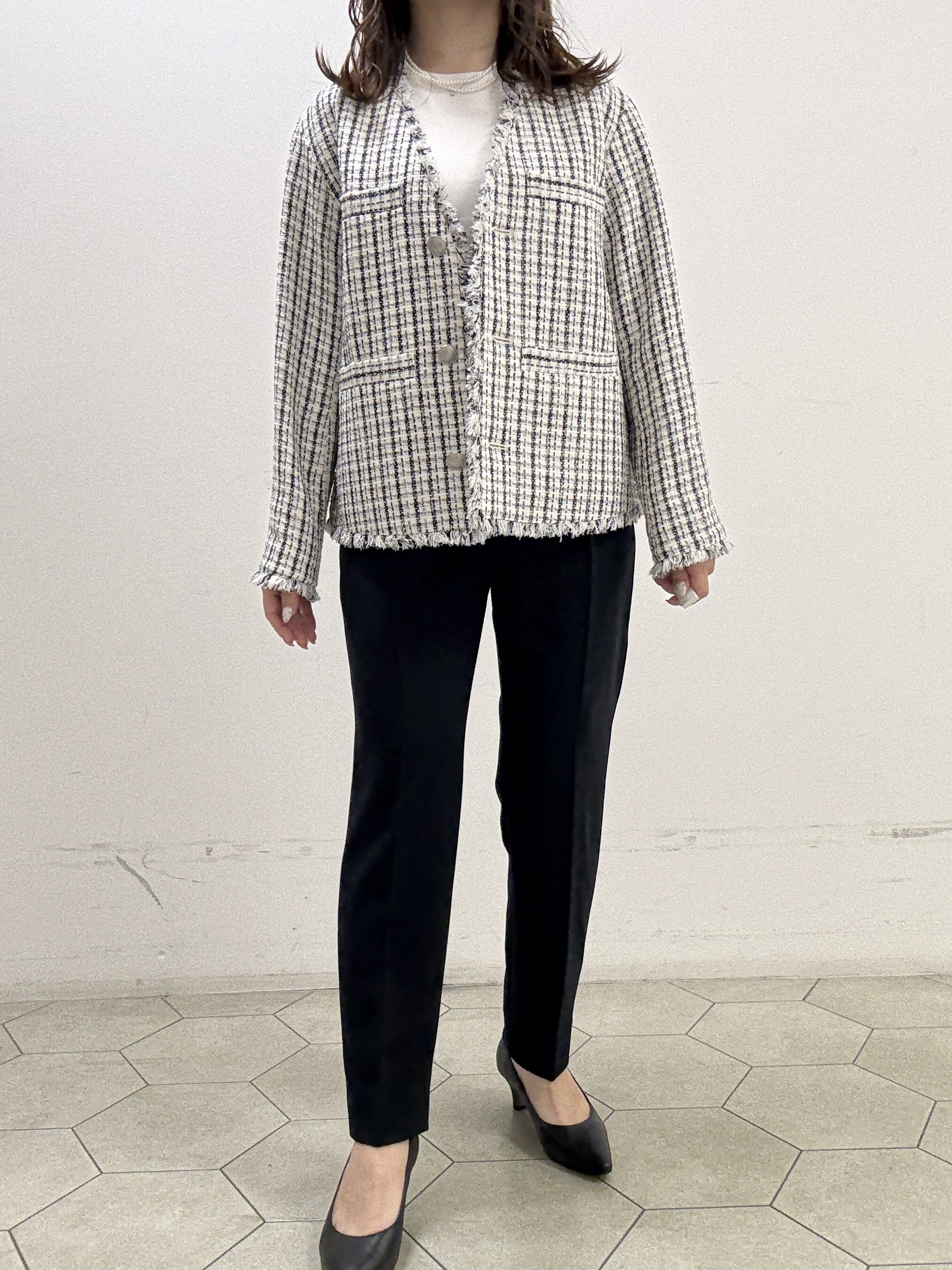 kahoさんの「INDIVI｜【華やか／着回し力◎】上品ツイードVネックジャケット」を使ったコーディネート