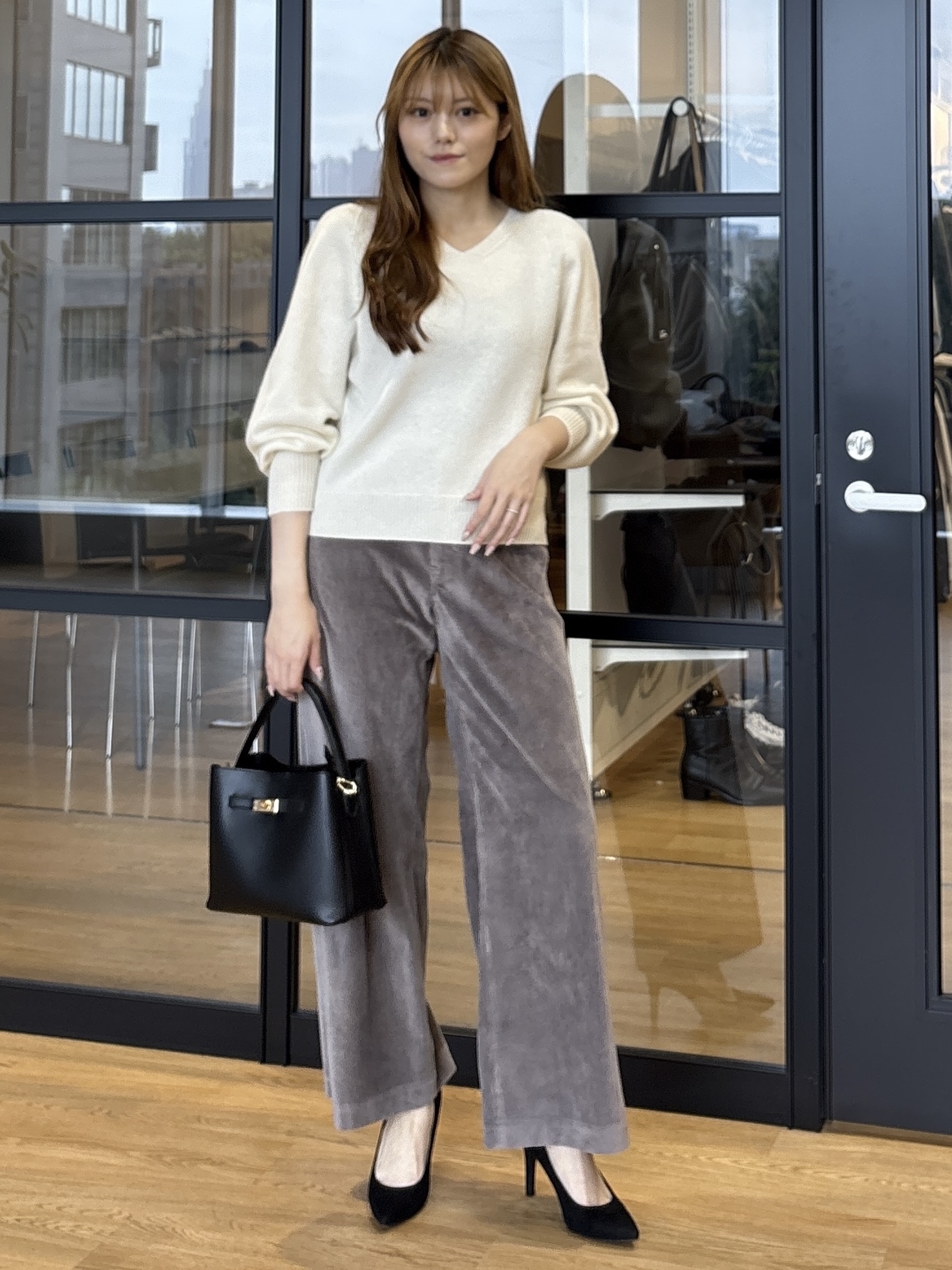 sayaさんの「UNTITLED｜【軽やかな柔らかさ】コーデュロイワイドパンツ」を使ったコーディネート