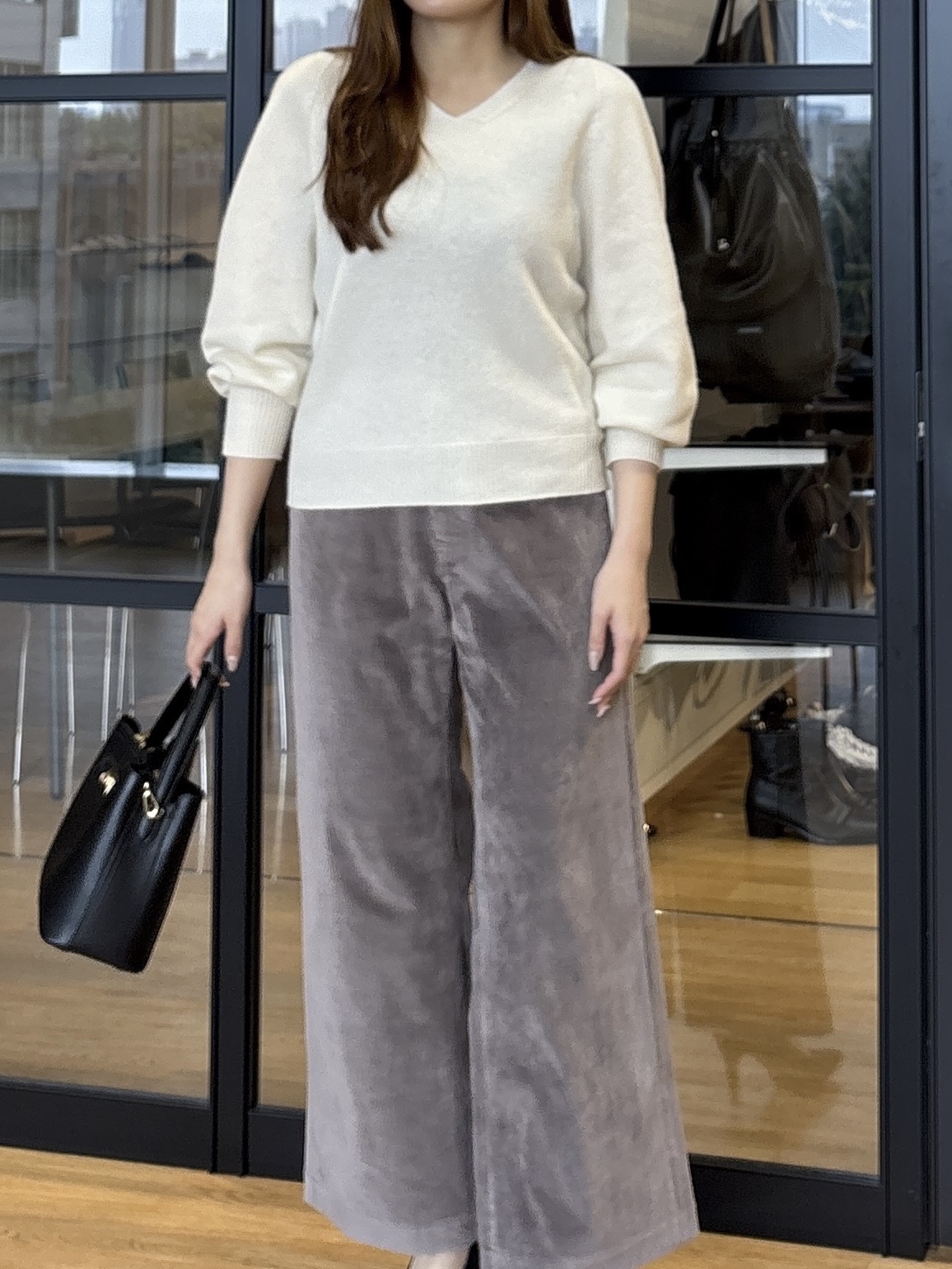 sayaさんの「UNTITLED｜【軽やかな柔らかさ】コーデュロイワイドパンツ」を使ったコーディネート
