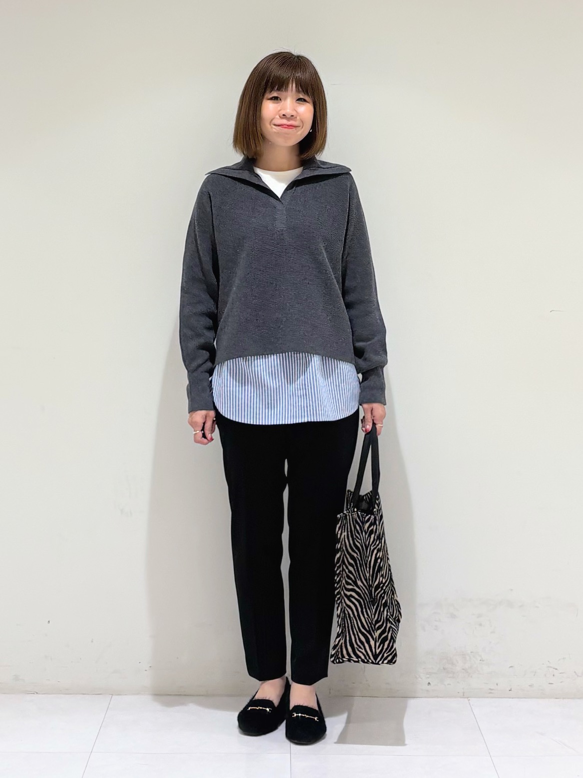 tsuyuさんの「INDIVI｜【ウール混／配色／ゆったり】ミドル丈リバーフーディコート」を使ったコーディネート