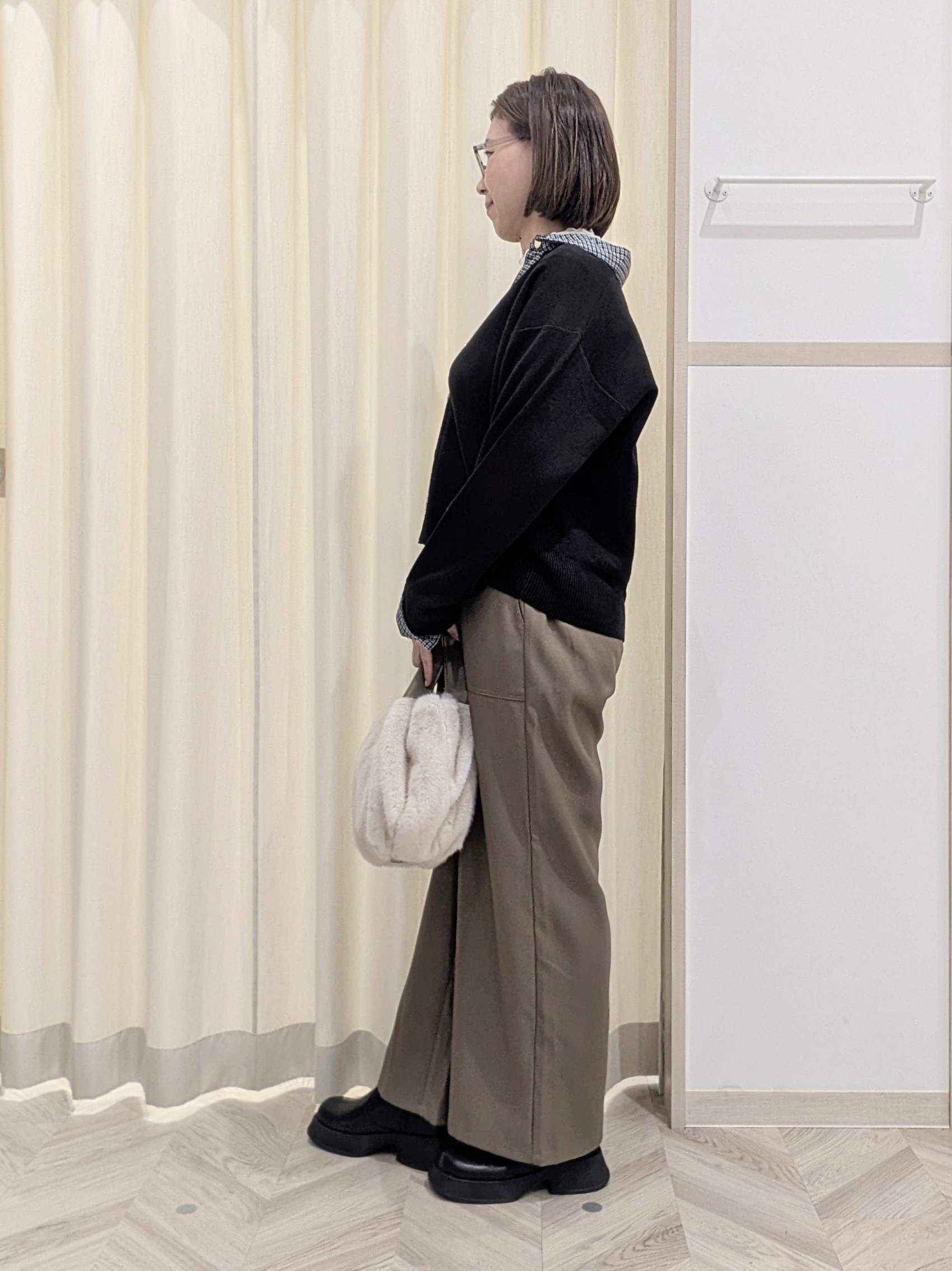 miyuさんの「SHOO･LA･RUE｜【S-LL/洗濯機可】デニム／チェック切替でこなれ見え 金ボタンニットカーディガン」を使ったコーディネート