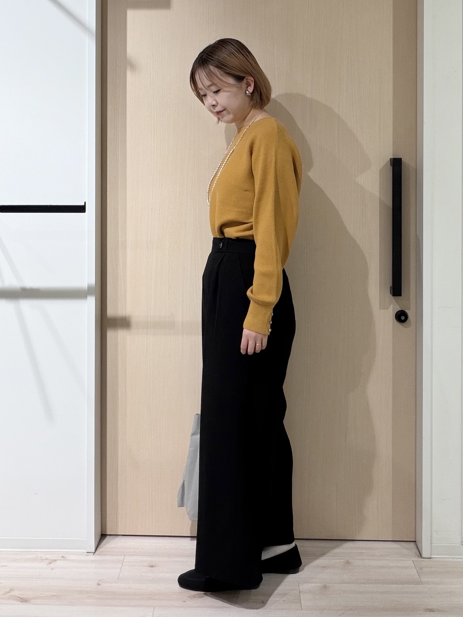 ひらしーさんの「SHOO･LA･RUE｜【洗濯機可/体型カバー】やわらかリブドルマンニット」を使ったコーディネート
