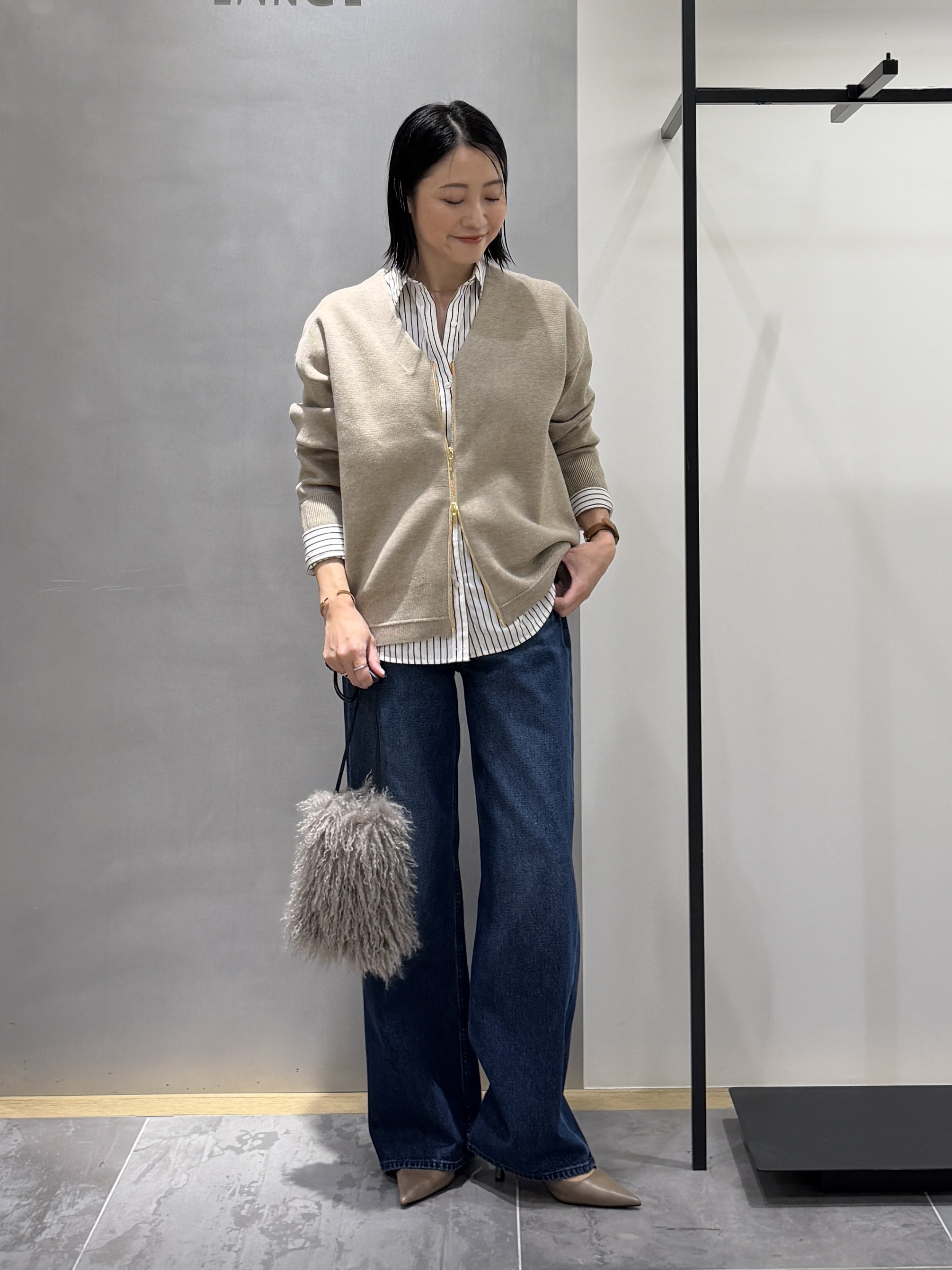 shihoさんの「INDIVI｜【ミラノリブ編み】ジップニットブルゾン」を使ったコーディネート