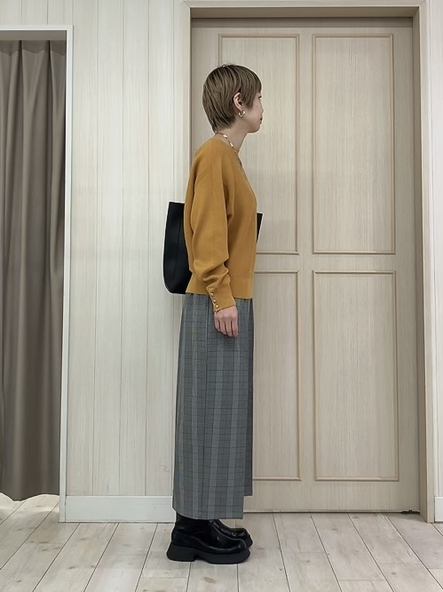 Turnerさんの「SHOO･LA･RUE｜【洗濯機可/体型カバー】やわらかリブドルマンニット」を使ったコーディネート