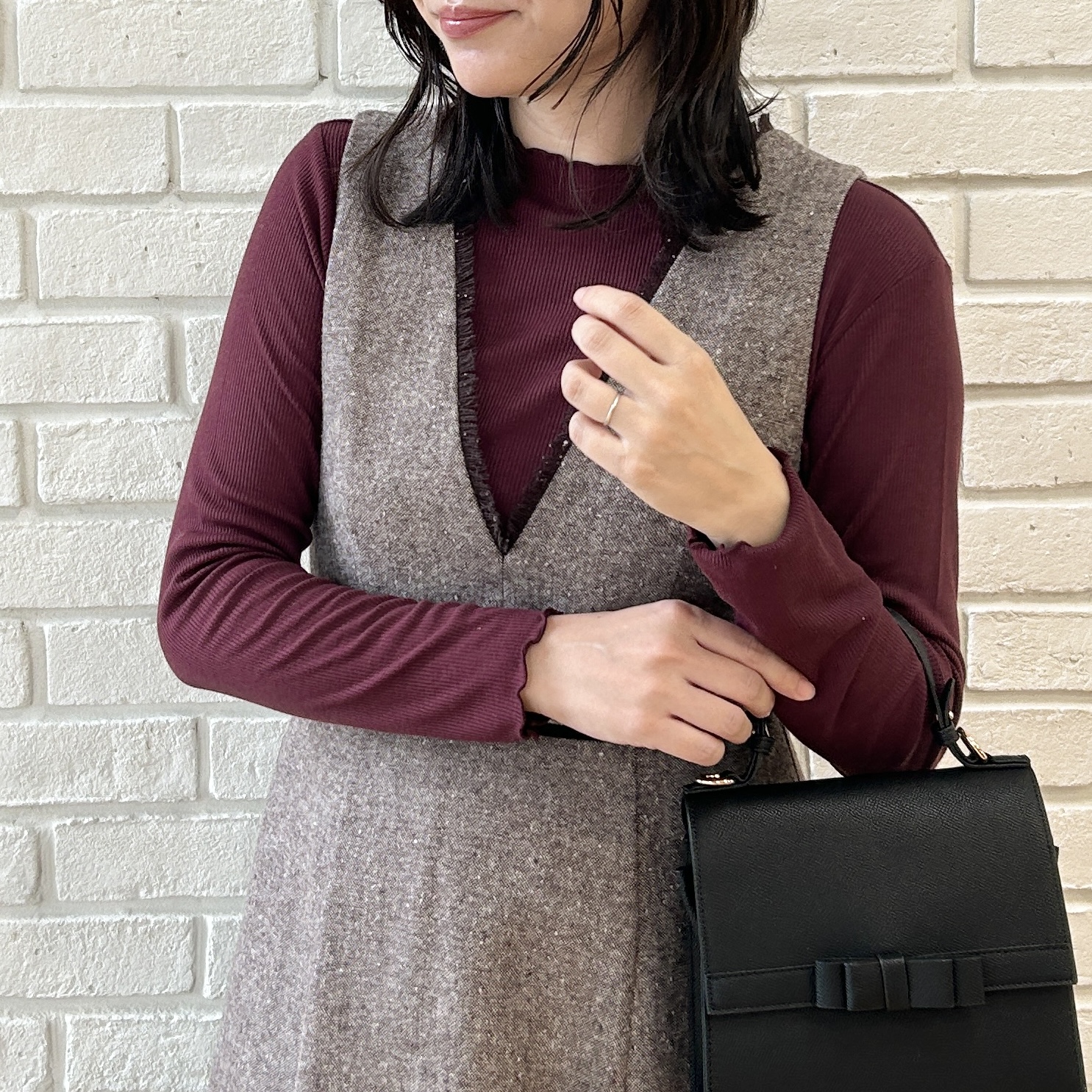 shinoさんの「Couture brooch｜【一枚でも重ねても】メローフリル テレコトップス」を使ったコーディネート