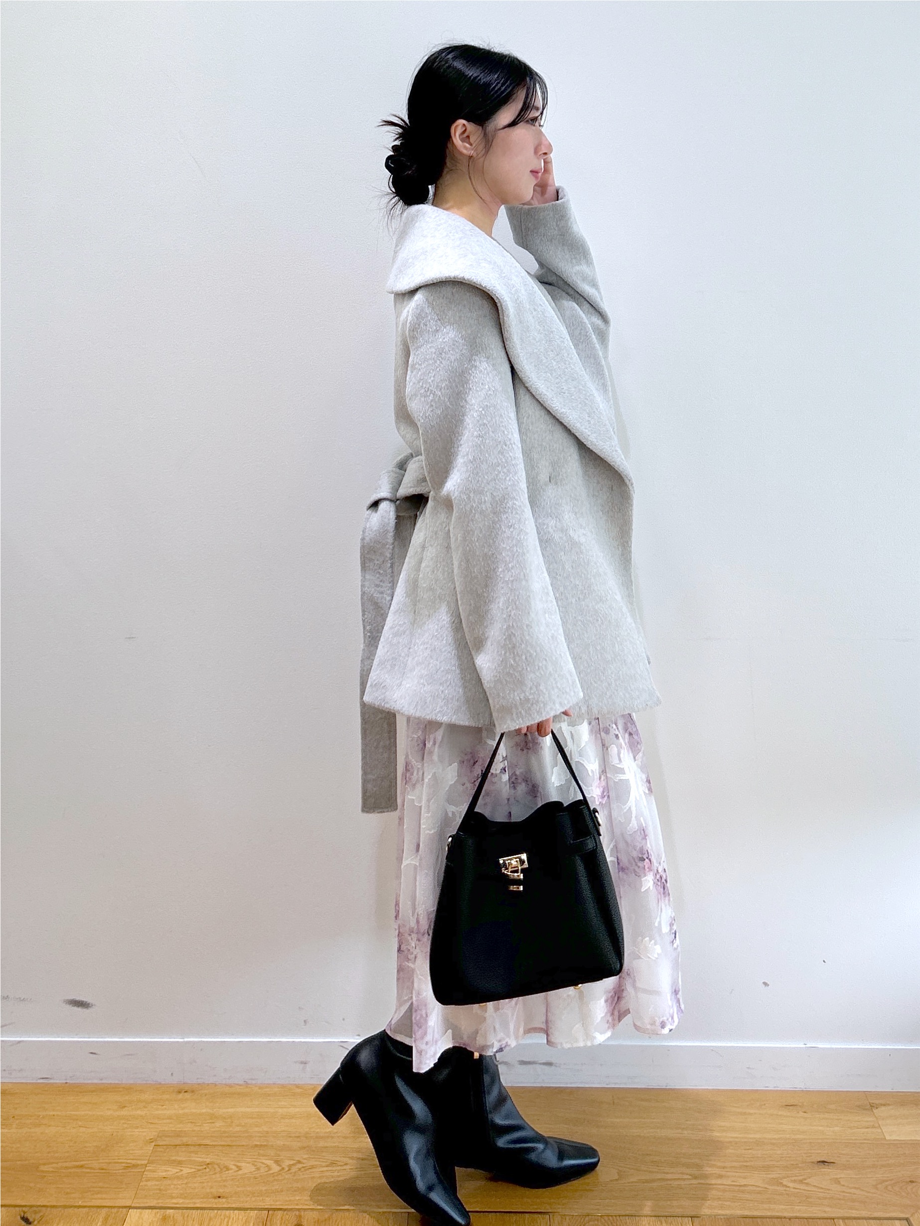 RINAさんの「index｜カシミヤ混ビッグショールカラーコート」を使ったコーディネート