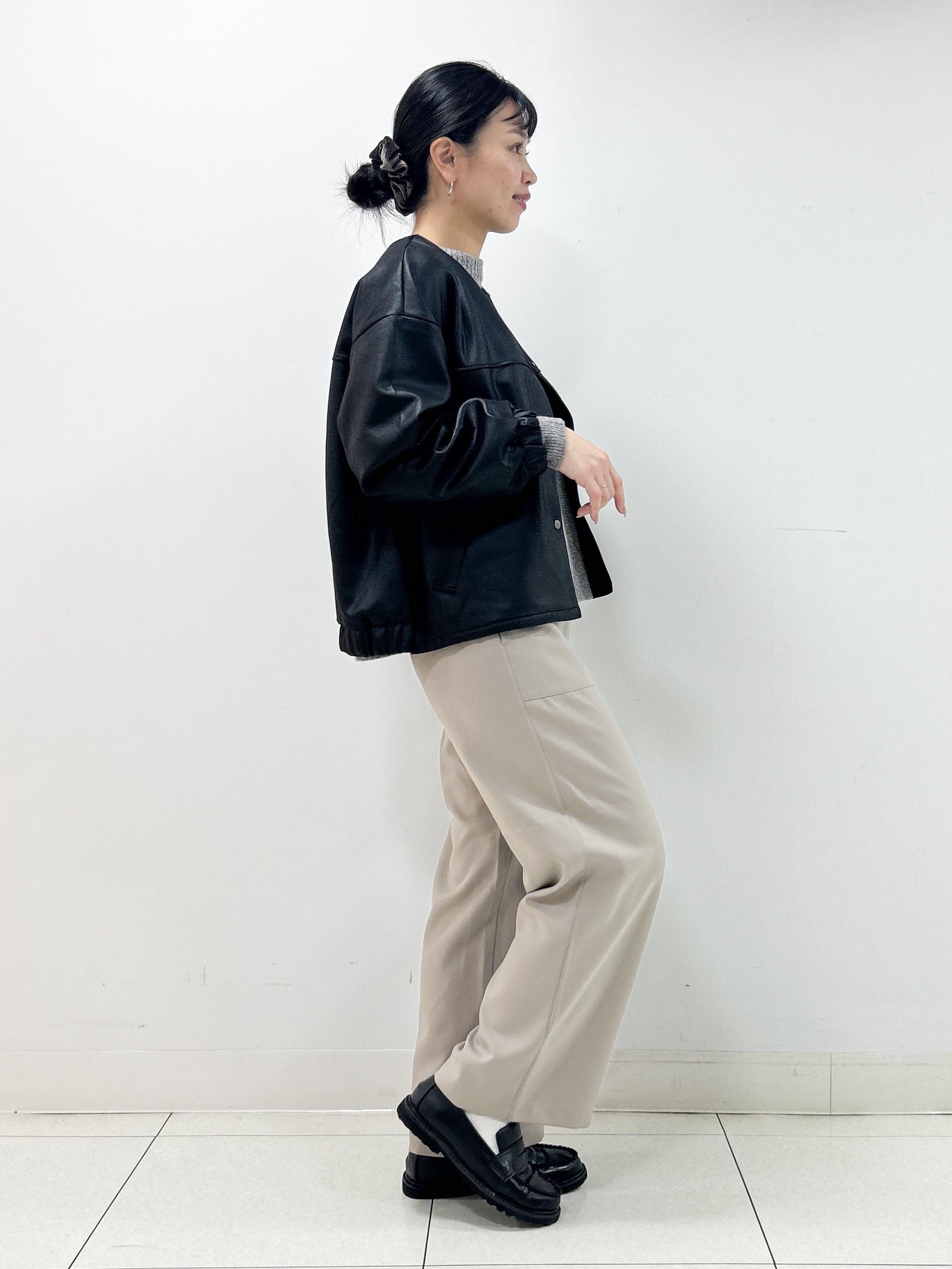 Kaiさんの「Dessin｜【店頭人気/洗える/秋羽織り】ノーカラースエードライクブルゾン」を使ったコーディネート