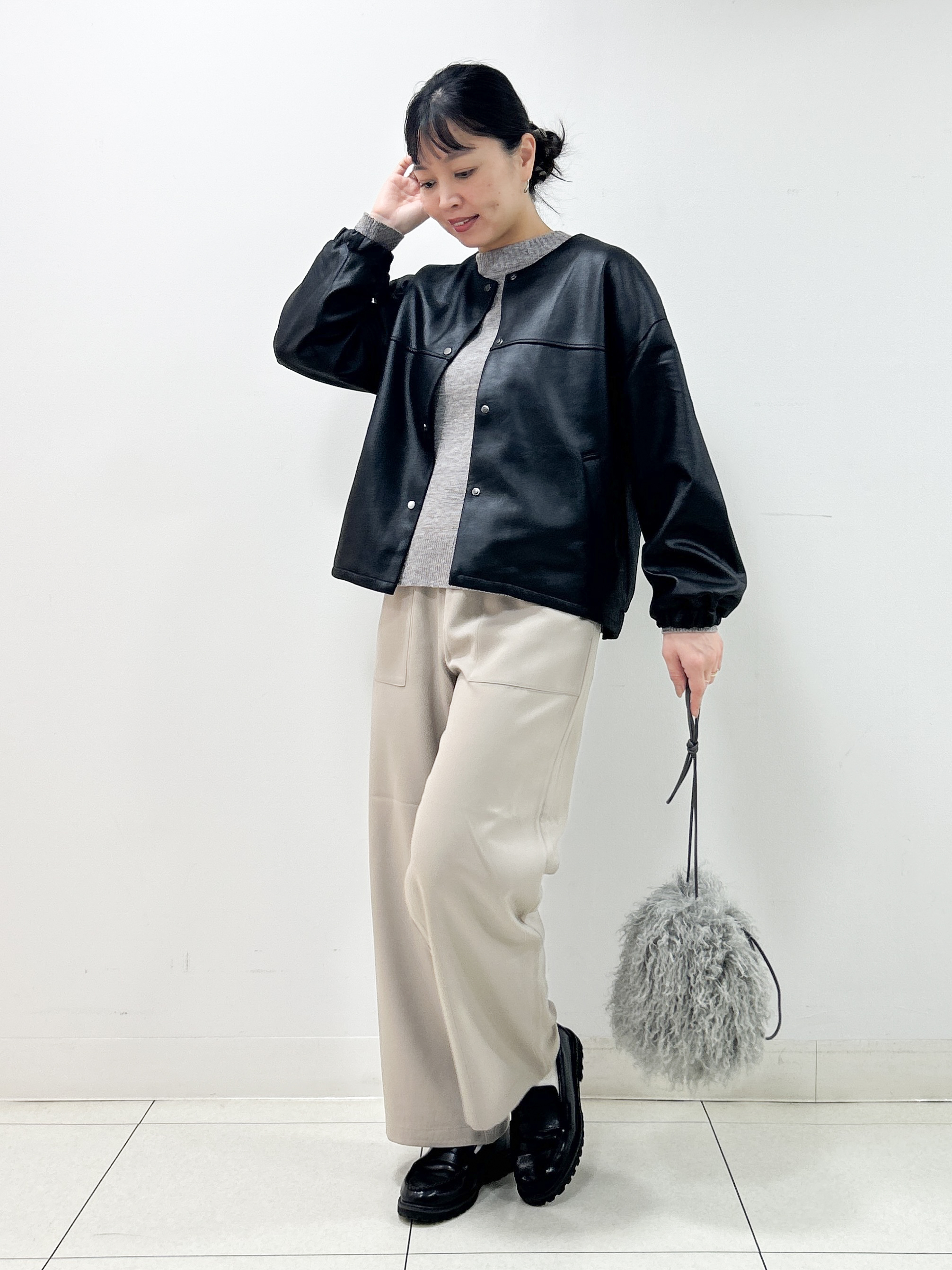 Kaiさんの「Dessin｜【店頭人気/洗える/秋羽織り】ノーカラースエードライクブルゾン」を使ったコーディネート