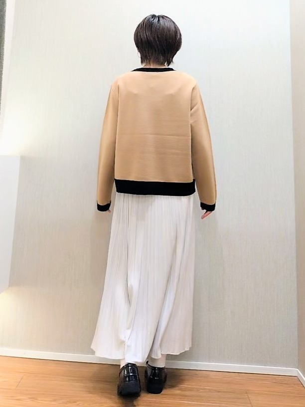 ミズタさんの「UNTITLED｜【アンサンブル可/上品映え】モールラインクルーネックニット」を使ったコーディネート