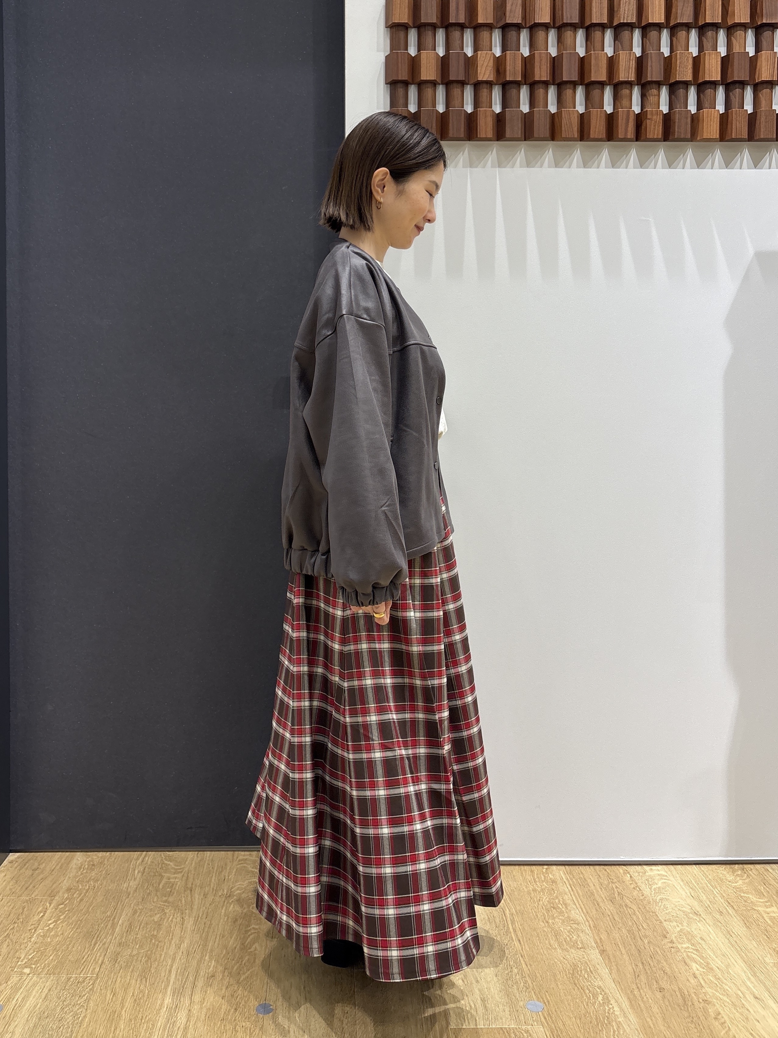 risaさんの「Dessin｜【店頭人気/洗える/秋羽織り】ノーカラースエードライクブルゾン」を使ったコーディネート