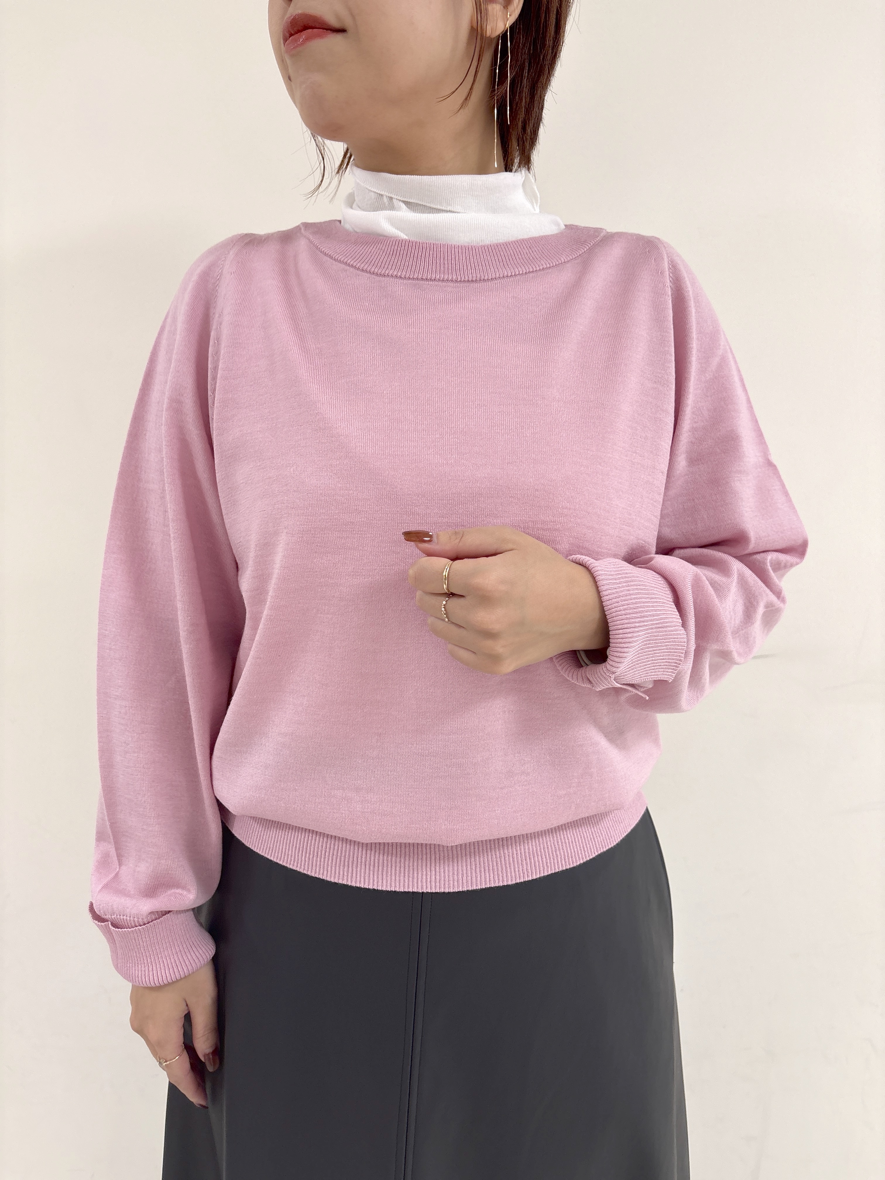 ayumiさんの「UNTITLED｜【アンサンブル可能/オンオフ使える】シルクウールカシミヤプルオーバー」を使ったコーディネート