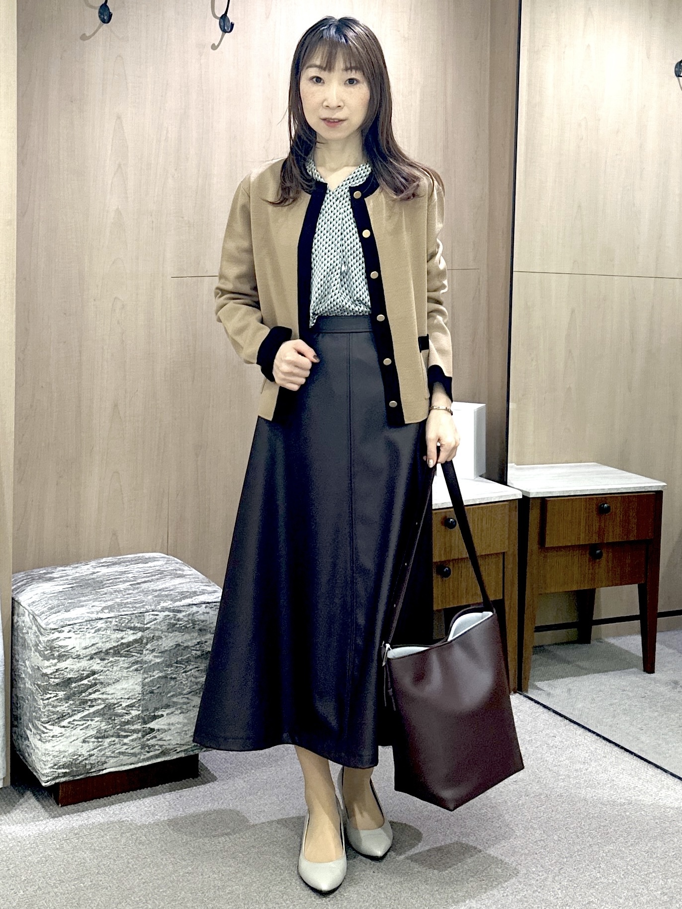 Miwaさんの「UNTITLED｜【スーツインナー】トライアングルジオメブラウス」を使ったコーディネート