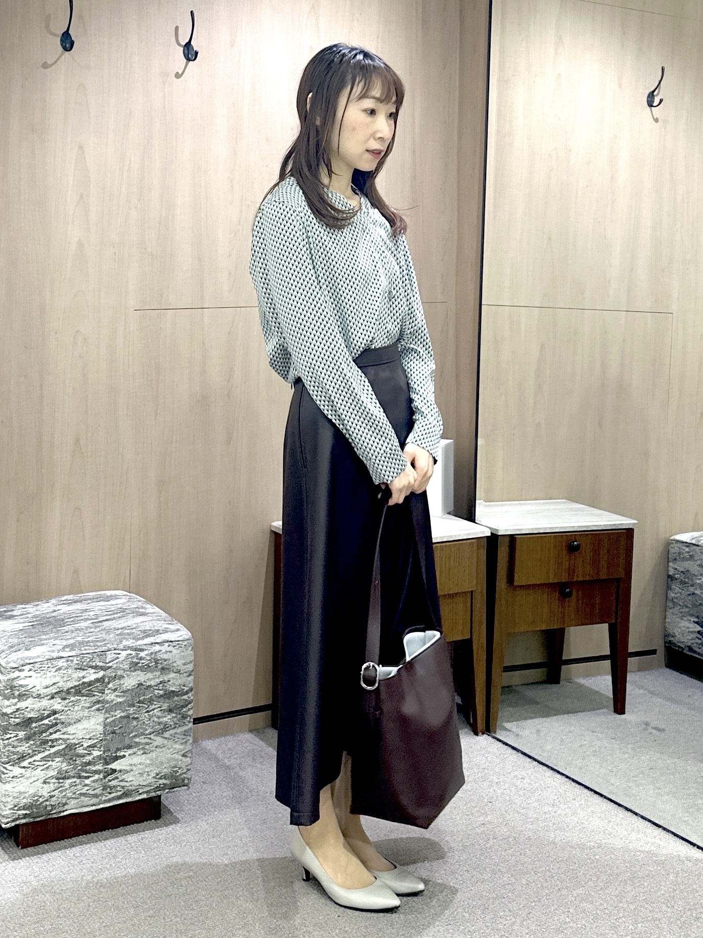 Miwaさんの「UNTITLED｜【スーツインナー】トライアングルジオメブラウス」を使ったコーディネート