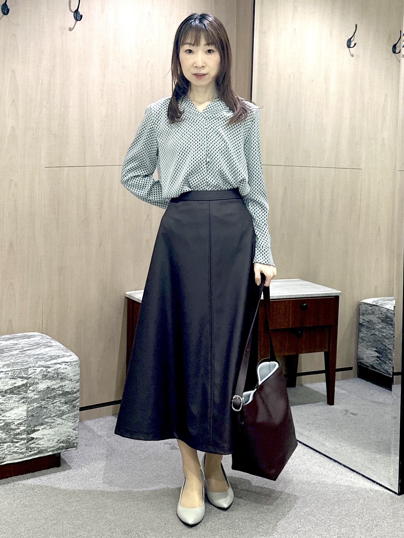 Miwaさんの「UNTITLED｜【スーツインナー】トライアングルジオメブラウス」を使ったコーディネート