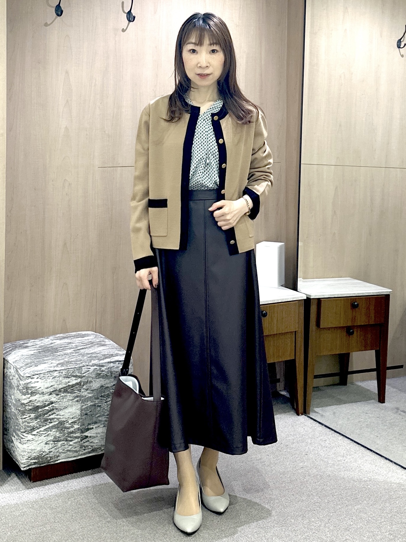 Miwaさんの「UNTITLED｜【スーツインナー】トライアングルジオメブラウス」を使ったコーディネート