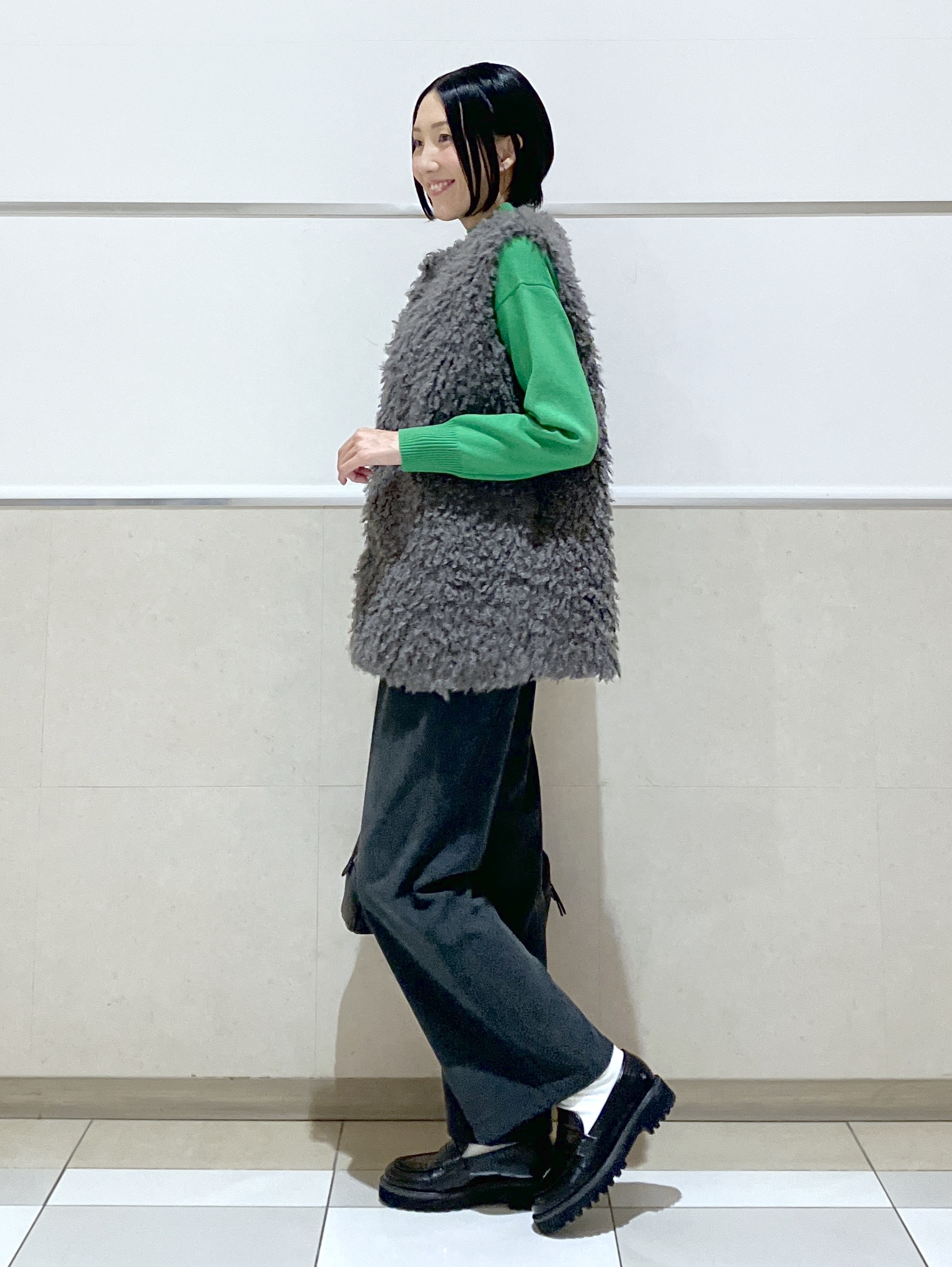 eriko さんの「Dessin｜【店頭人気/洗える/ウエストゴム】ストレッチコーデュロイ セミワイドイージーパンツ」を使ったコーディネート